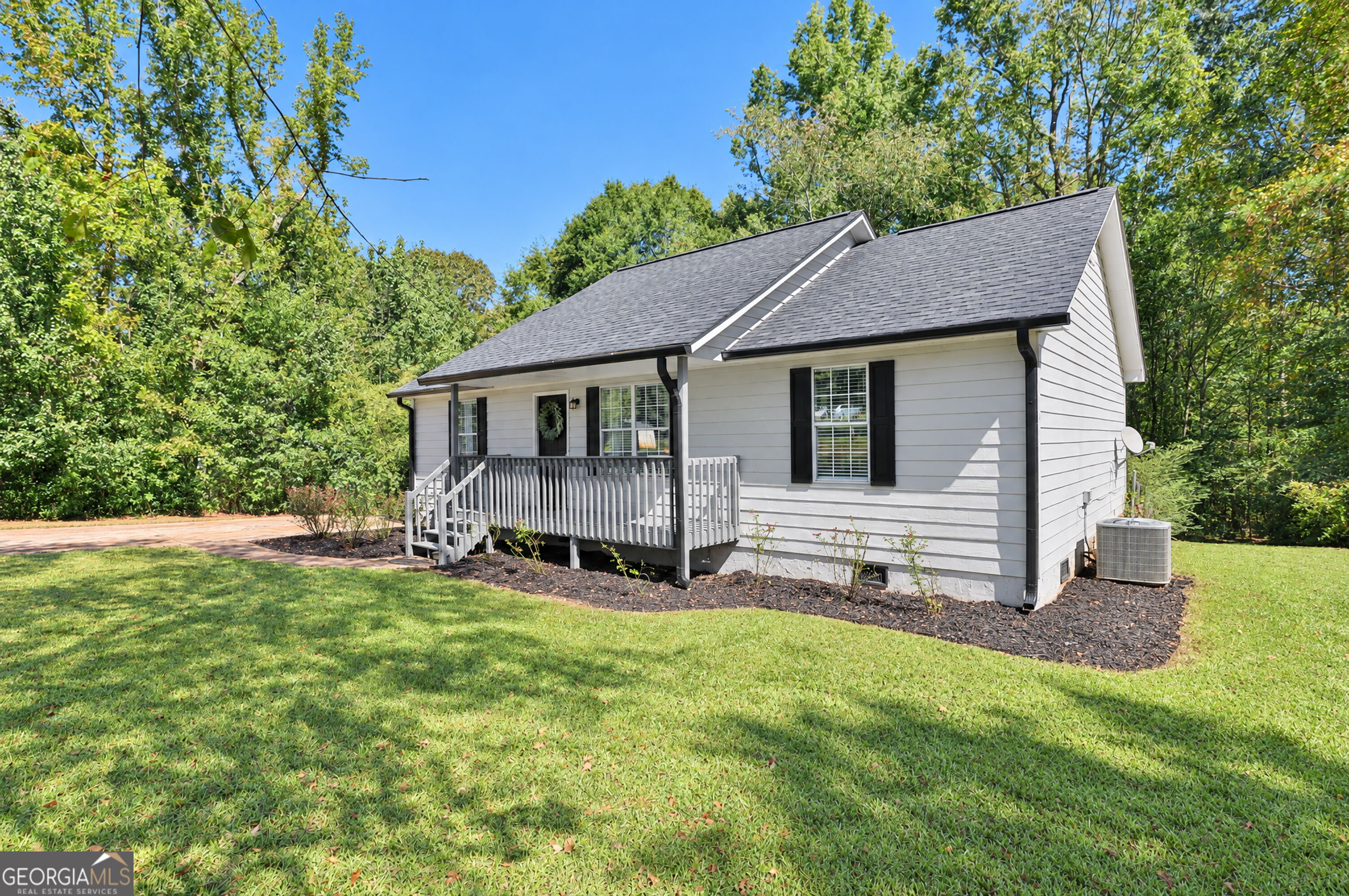 Photo 3 of Single family home for sale at 200 Prestigious Pl, Senoia, GA 30276 | MLS# 10869501 | Listing updated on 2026-10-08