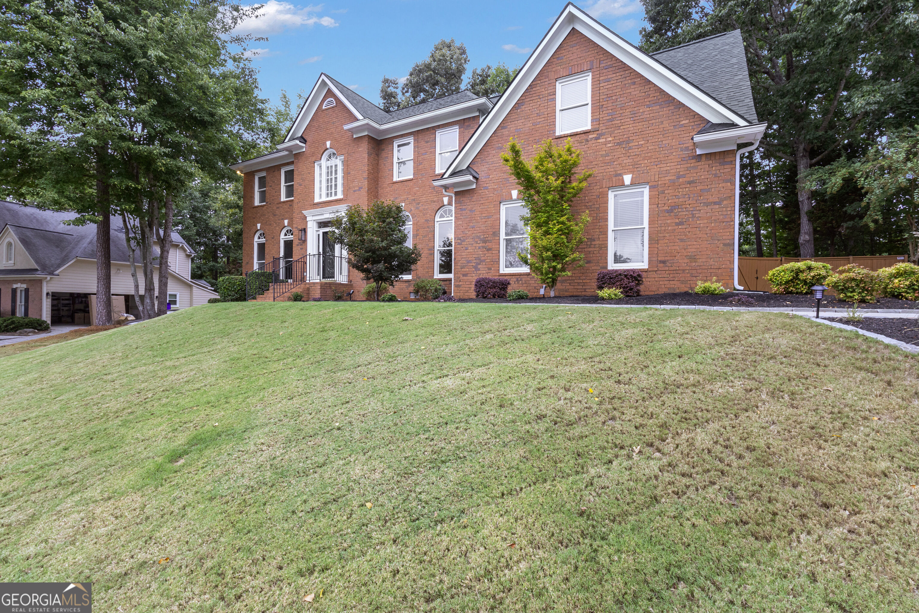 Photo 3 of Sale Pending at 111 Lexington Pass, Peachtree City, GA 30269 | MLS# 10853777 | Listing updated on 2026-10-03