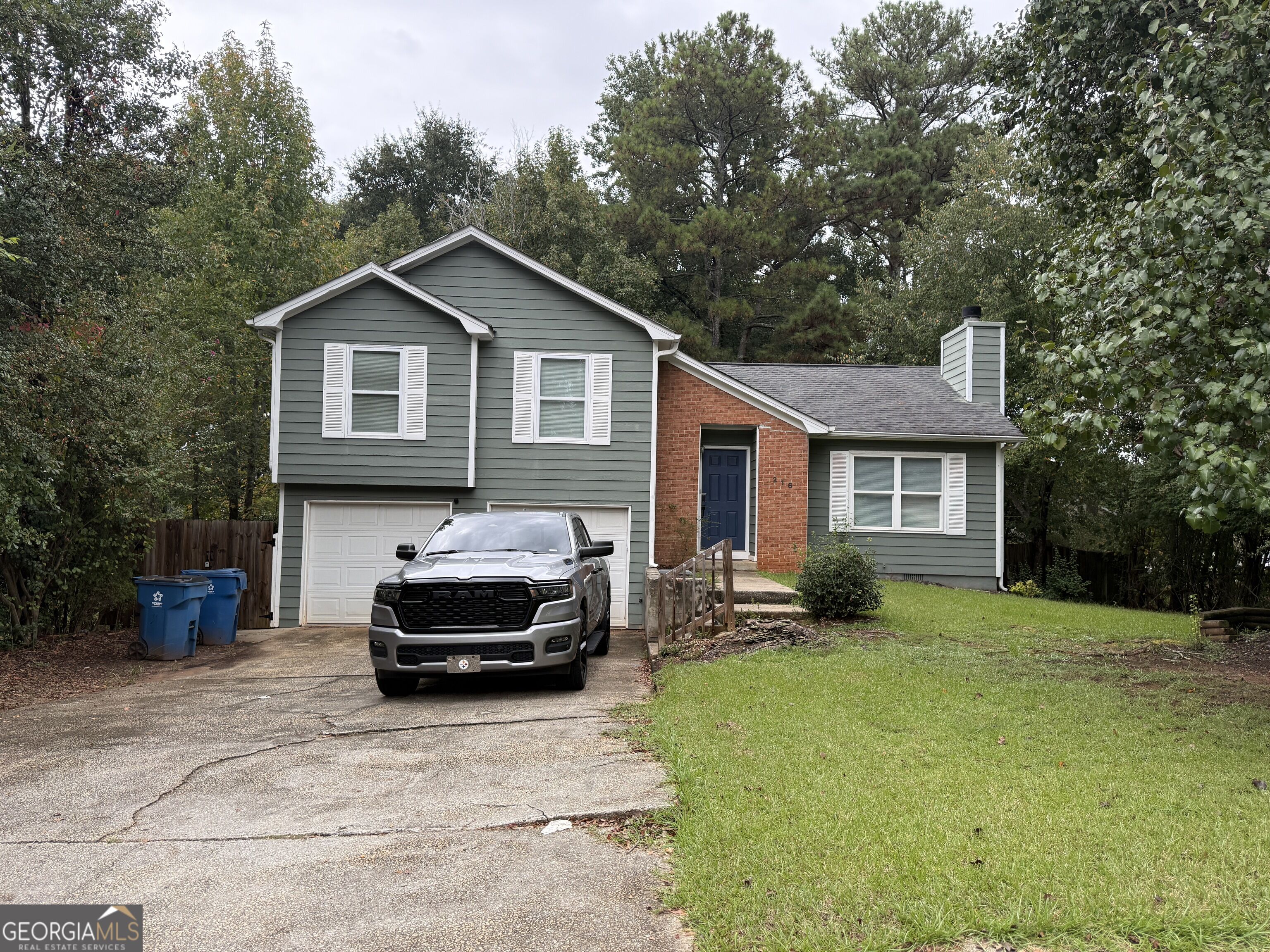 Photo 1 of Single family home for sale at 216 River Birch Dr, Mcdonough, GA 30253 | MLS# 10868849 | Listing updated on 2026-10-07