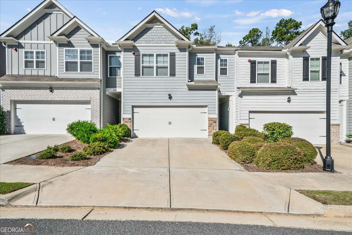 Townhouse for sale at 815 Upper Dove Ct, Woodstock, GA 30188 | MLS# 10868892