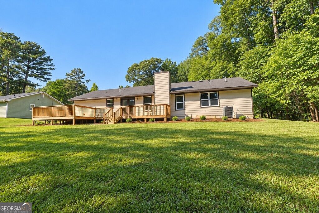 Photo 3 of Single family home for sale at 190 Mountain View Cir, Covington, GA 30016 | MLS# 10857077 | Listing updated on 2026-10-01