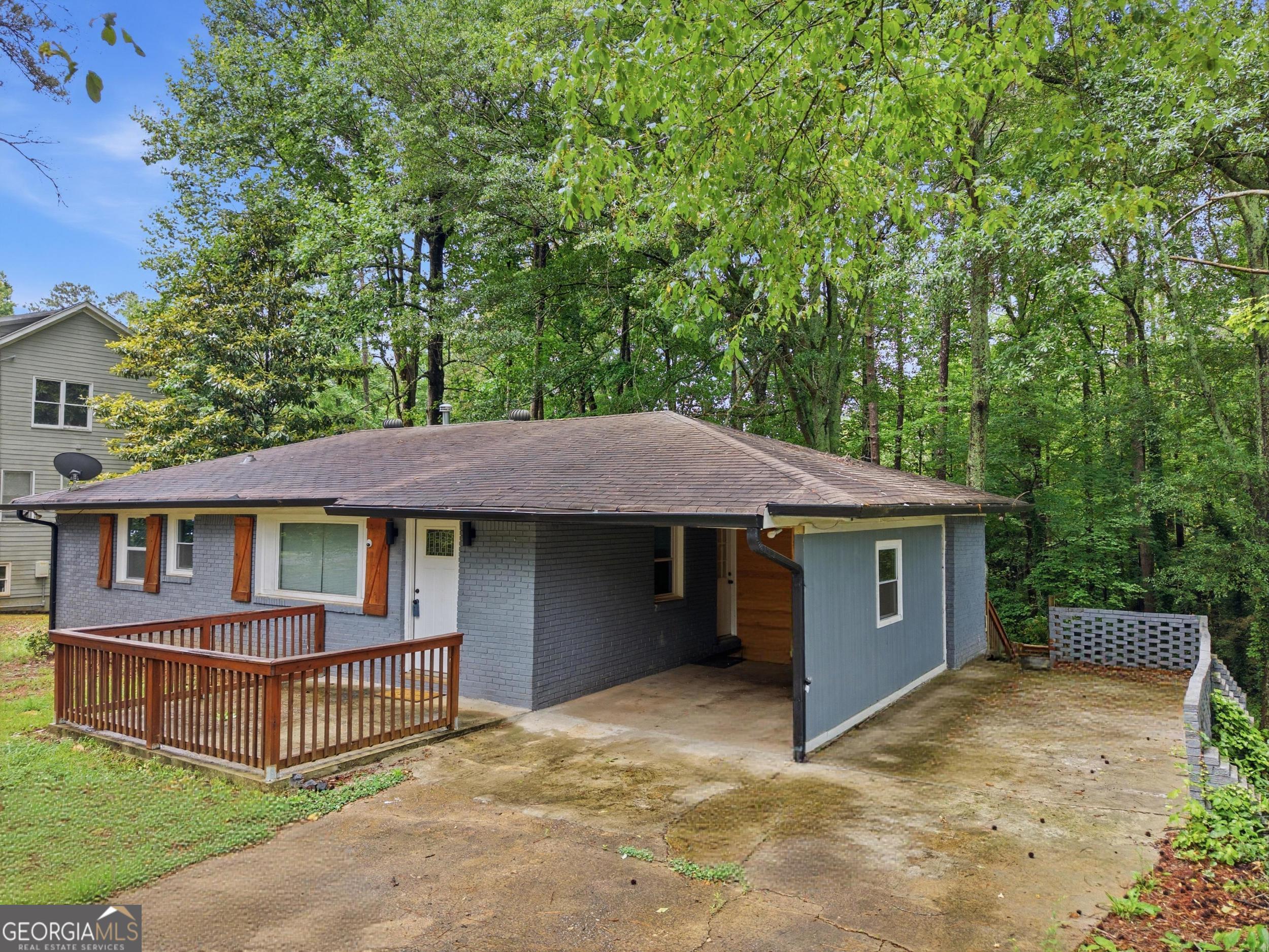 Homes for sale in Austell, GA | 5948 James Rd, Austell, GA 30168 | MLS# 10773877