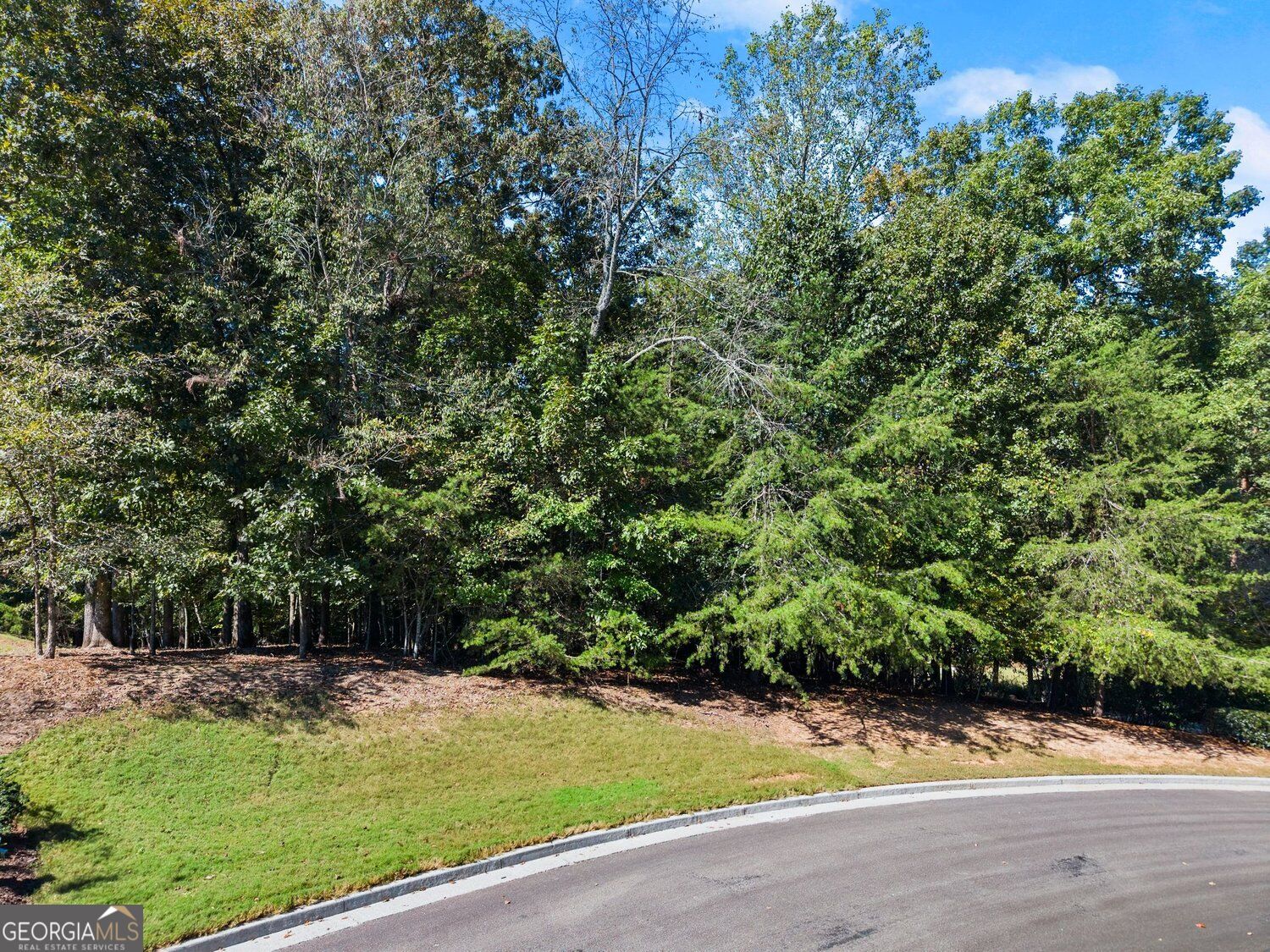 Photo 2 of Land for sale at 4070 Summerhill Dr, Gainesville, GA 30506 | MLS# 10869703 | Listing updated on 2026-10-08