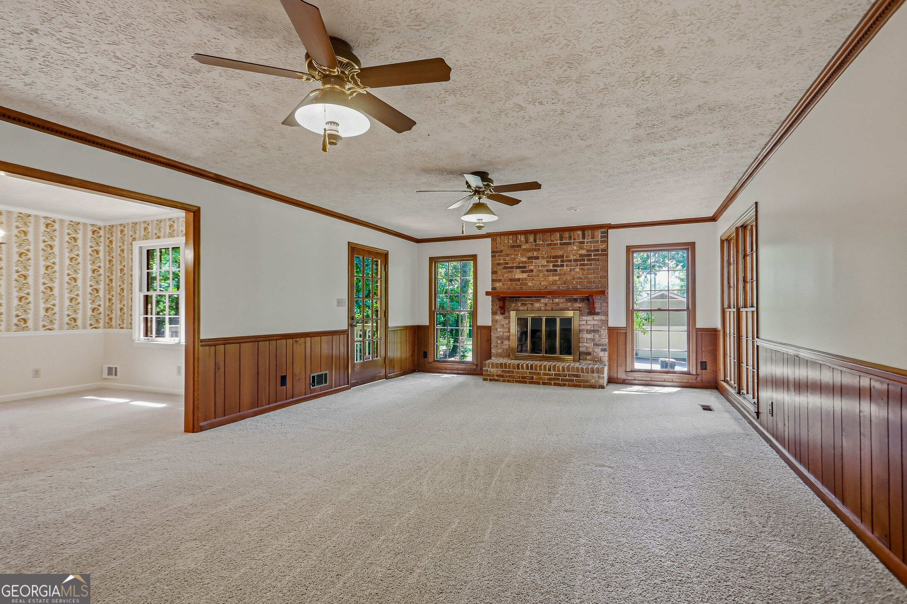 Photo 3 of Single family home for sale at 585 Buckeye Cir Se, Conyers, GA 30094 | MLS# 10853159 | Listing updated on 2026-10-09