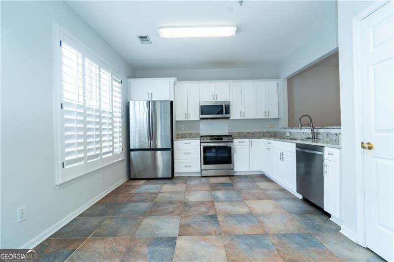 Photo 4 of Townhouse for sale at 2766 Ashleigh Ln, Alpharetta, GA 30004 | MLS# 10869877 | Listing updated on 2026-10-09