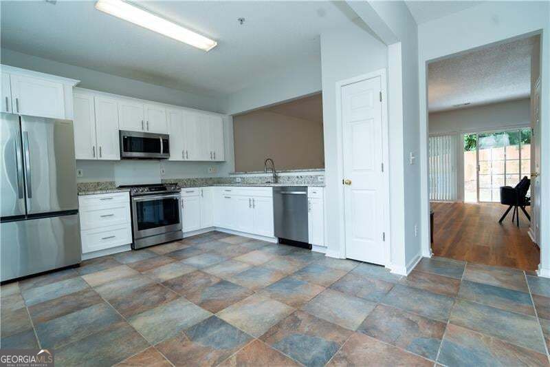 Photo 3 of Townhouse for sale at 2766 Ashleigh Ln, Alpharetta, GA 30004 | MLS# 10869877 | Listing updated on 2026-10-09