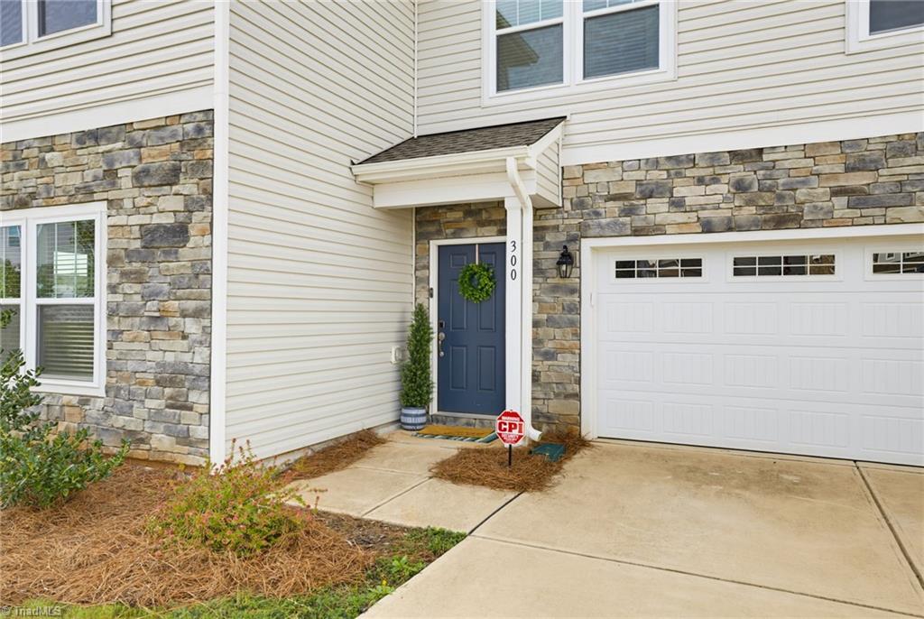 Photo 3 of Single family home for sale at 300 Baverhof Ct, Greensboro, NC 27405 | MLS# 1237118 | Listing updated on 2026-10-04