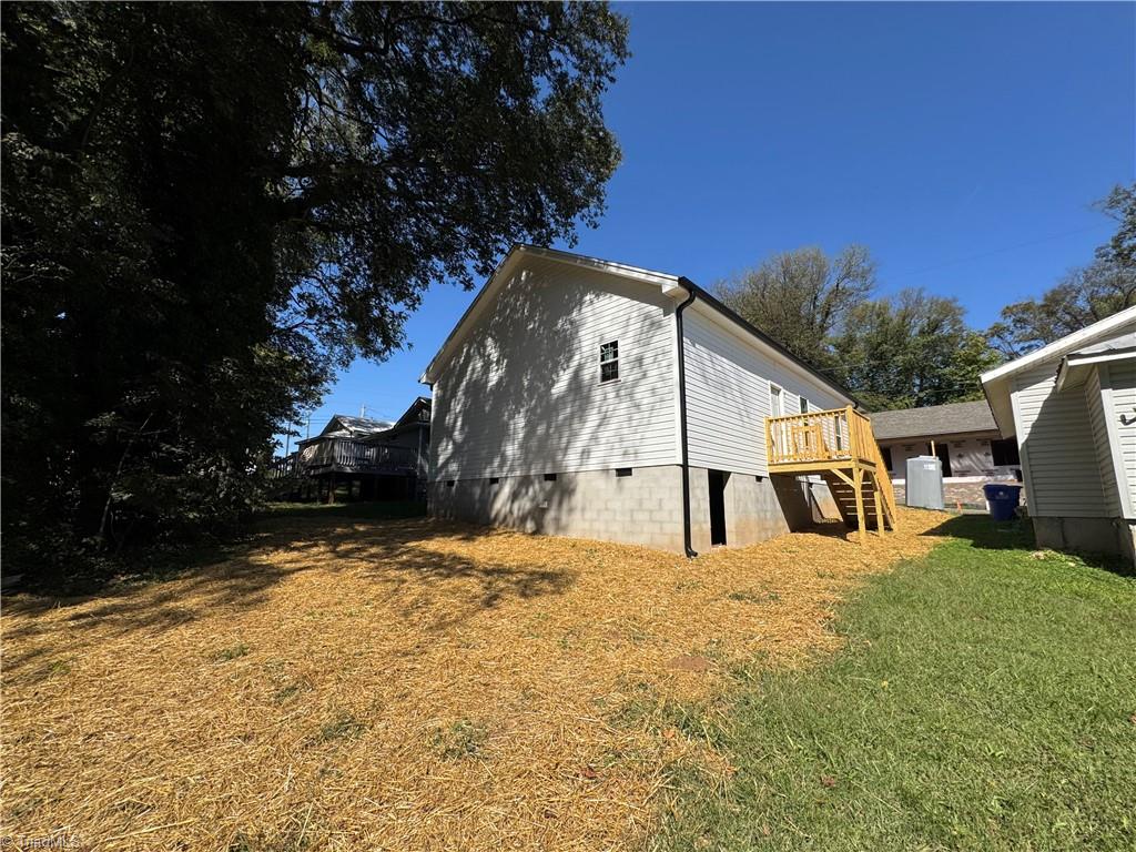 Photo 3 of Single family home for sale at 305 E 5th Avenue, Lexington, NC 27292 | MLS# 1238388 | Listing updated on 2026-10-08