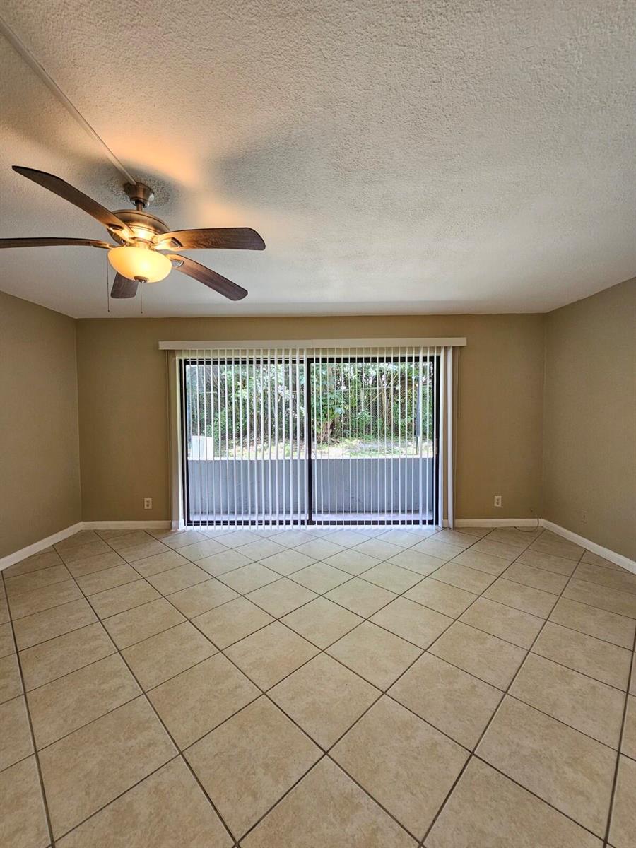 2050 N Congress Avenue # 108
