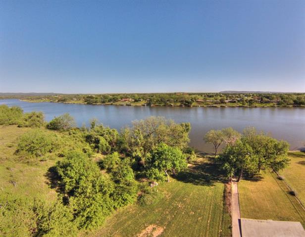 Exterior view of 506 Mesquite DR, Kingsland TX 78639