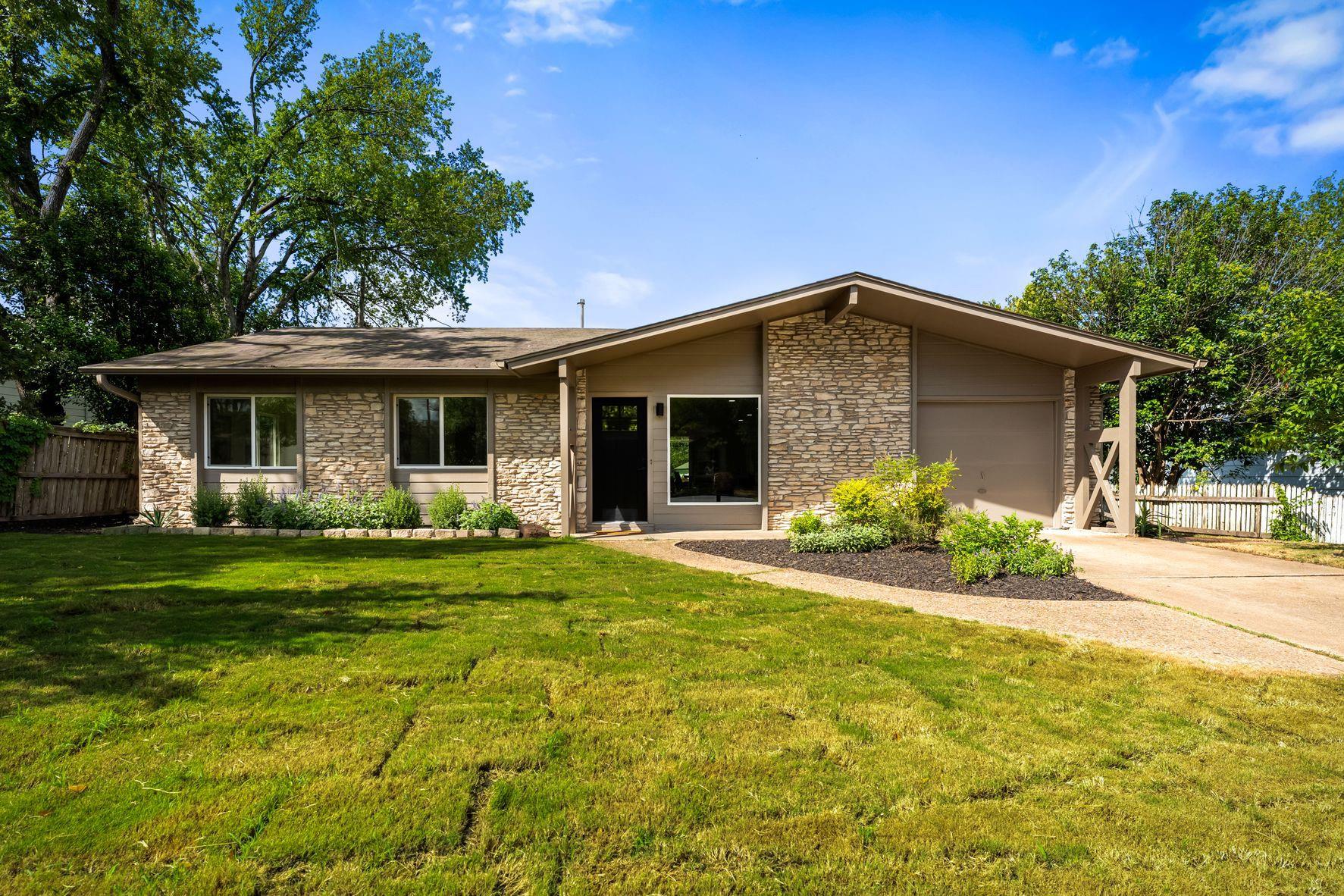 Mid-century charmer in University Hills, fully renovated!