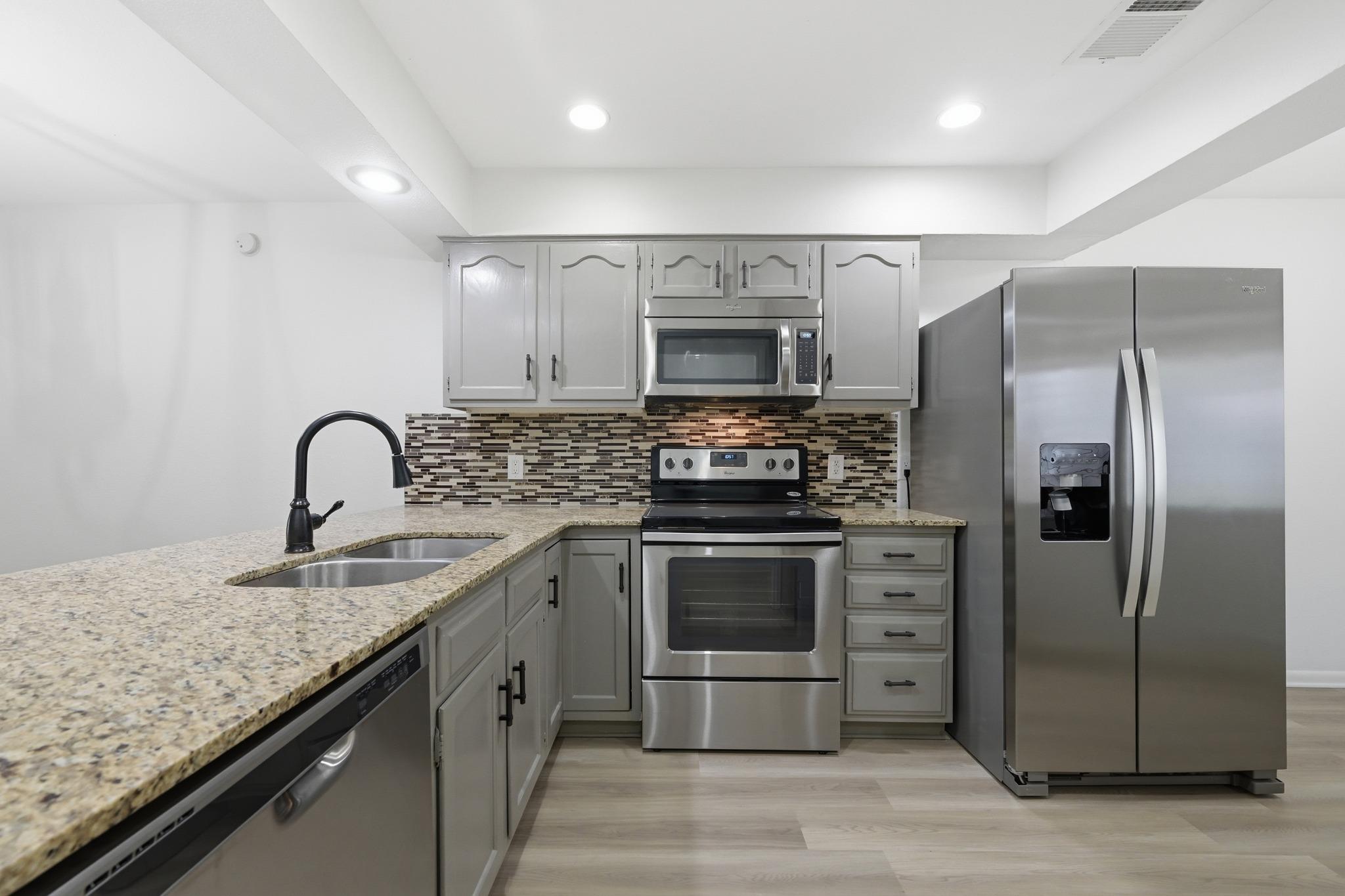 Photo 7 of 8110 Baywood DR # A, Austin TX 78759