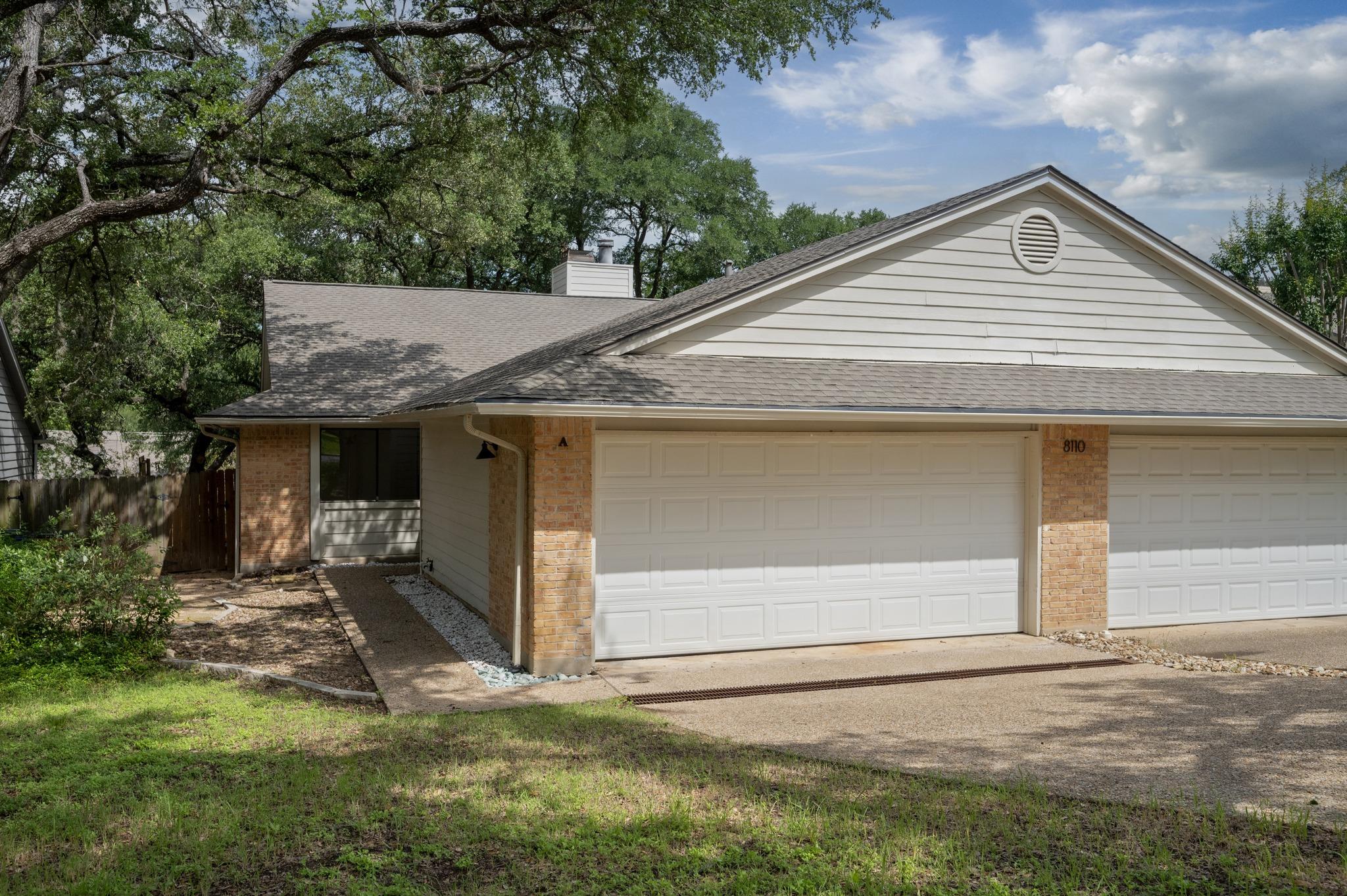 Photo 3 of 8110 Baywood DR # A, Austin TX 78759