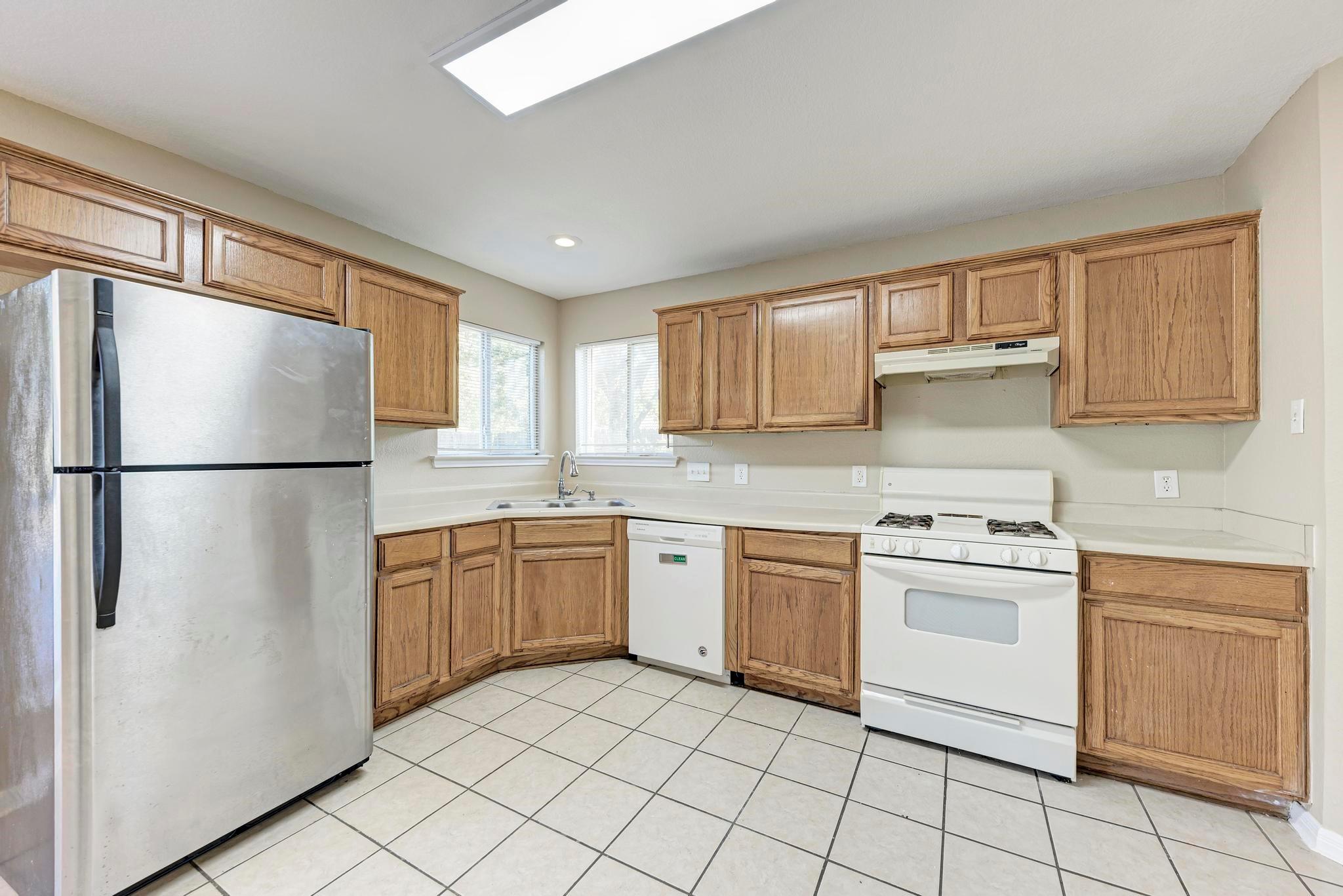 Photo 27 of 2351 Wright CIR, Round Rock TX 78664