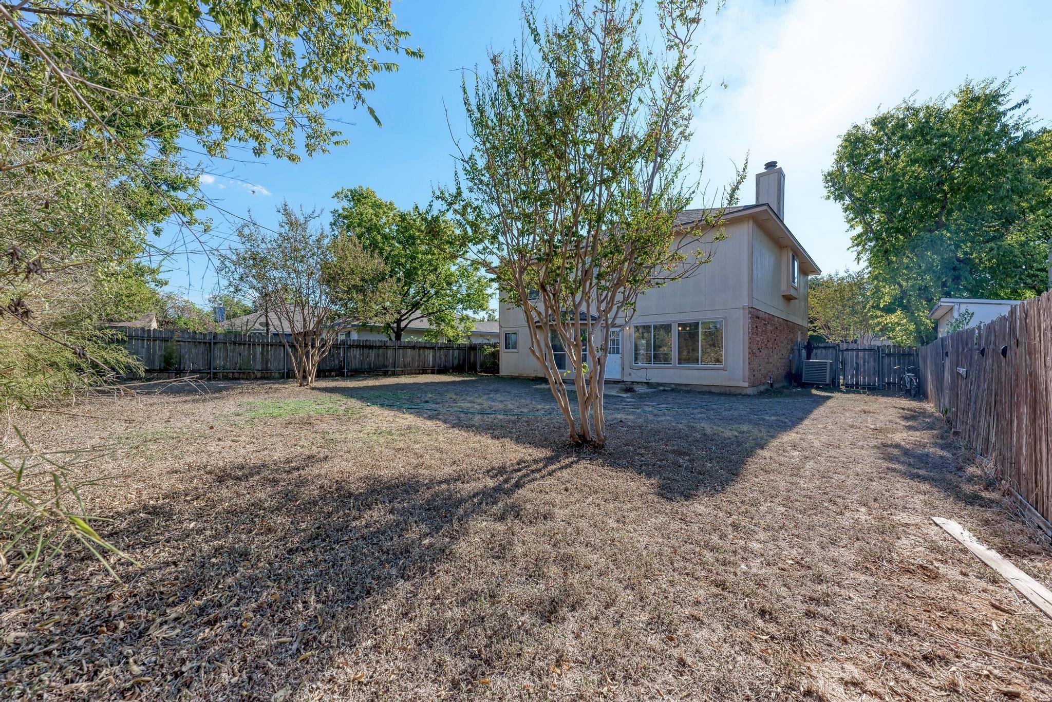 Photo 13 of 2351 Wright CIR, Round Rock TX 78664