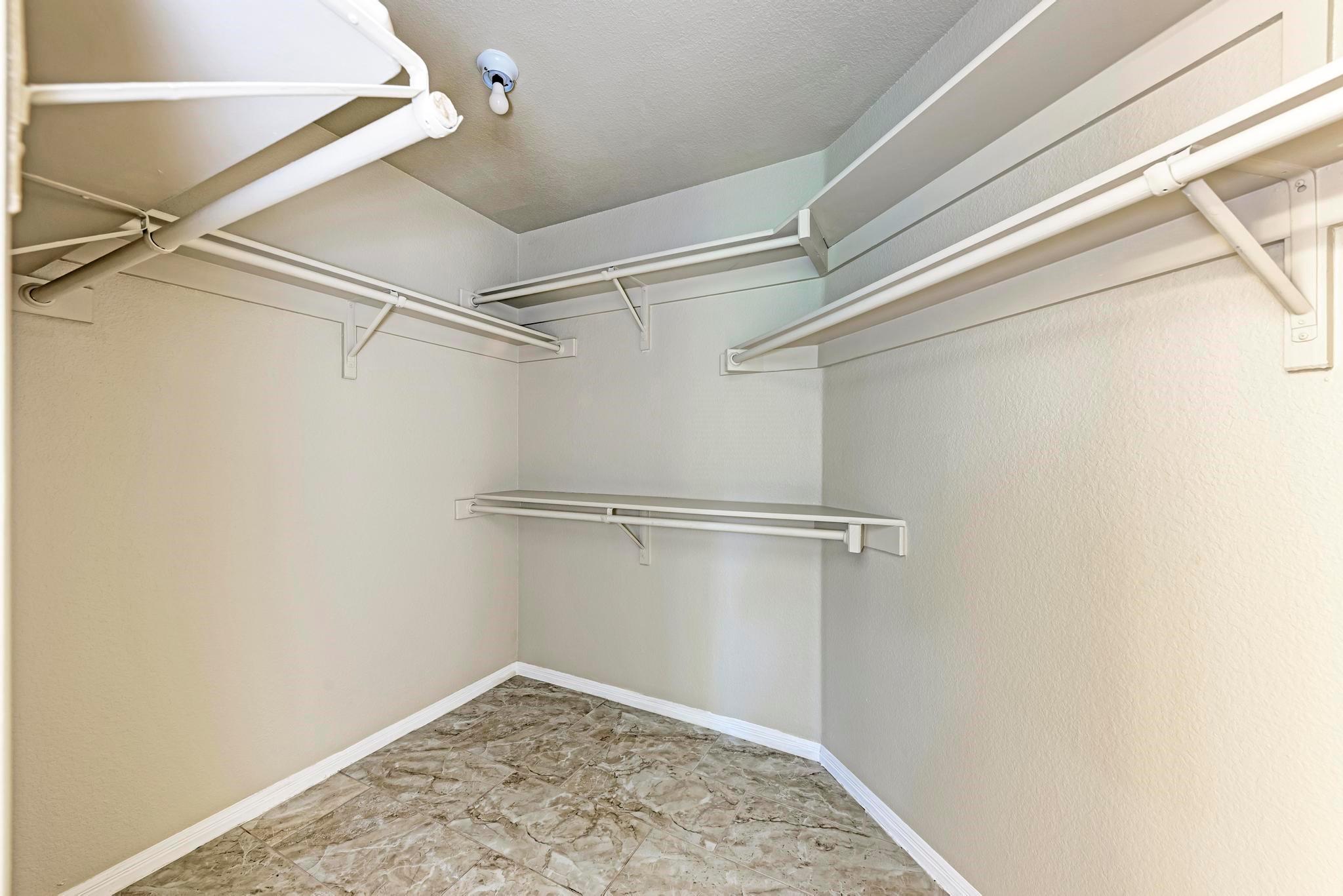 Photo 7 of 2351 Wright CIR, Round Rock TX 78664