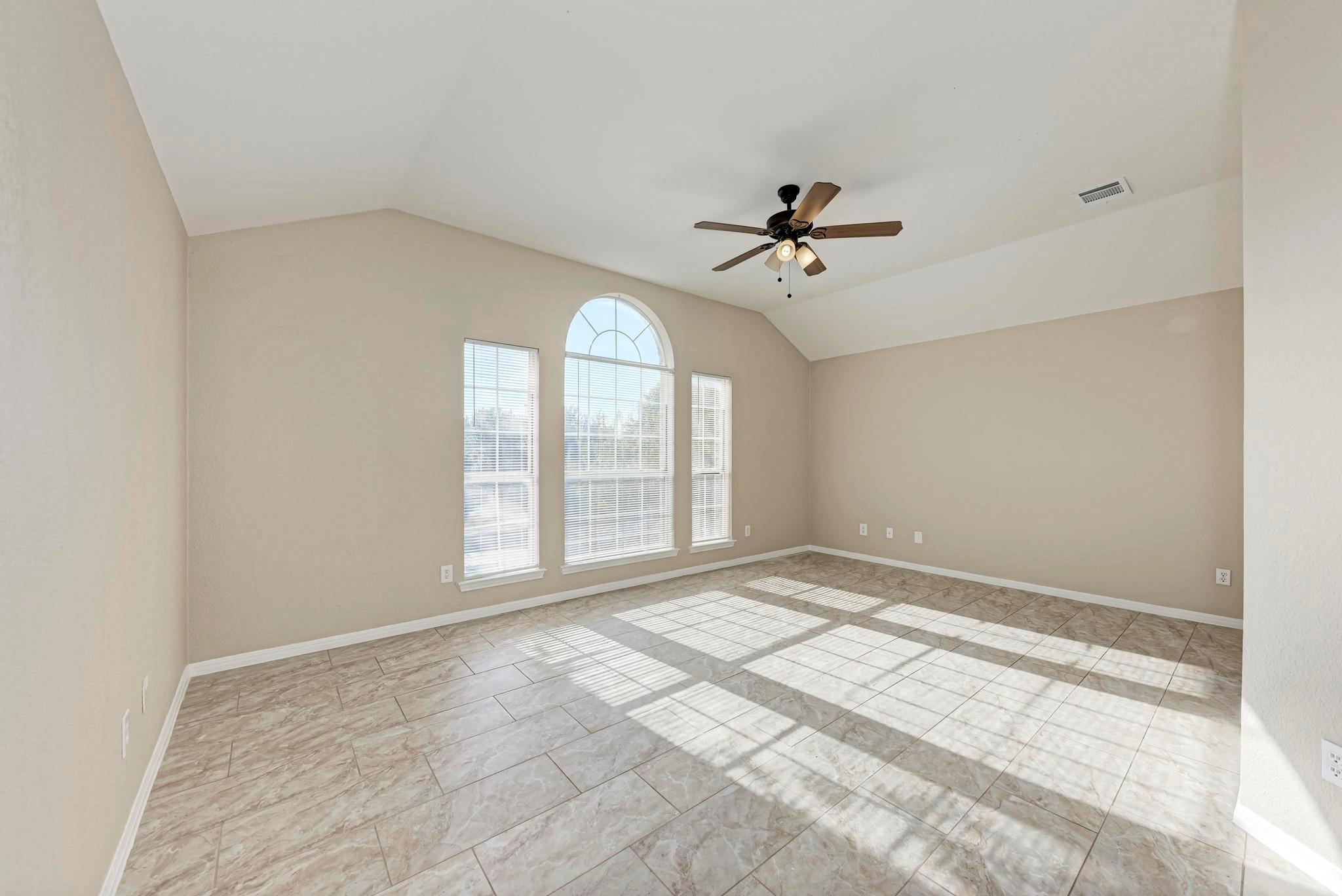 Photo 3 of 2351 Wright CIR, Round Rock TX 78664