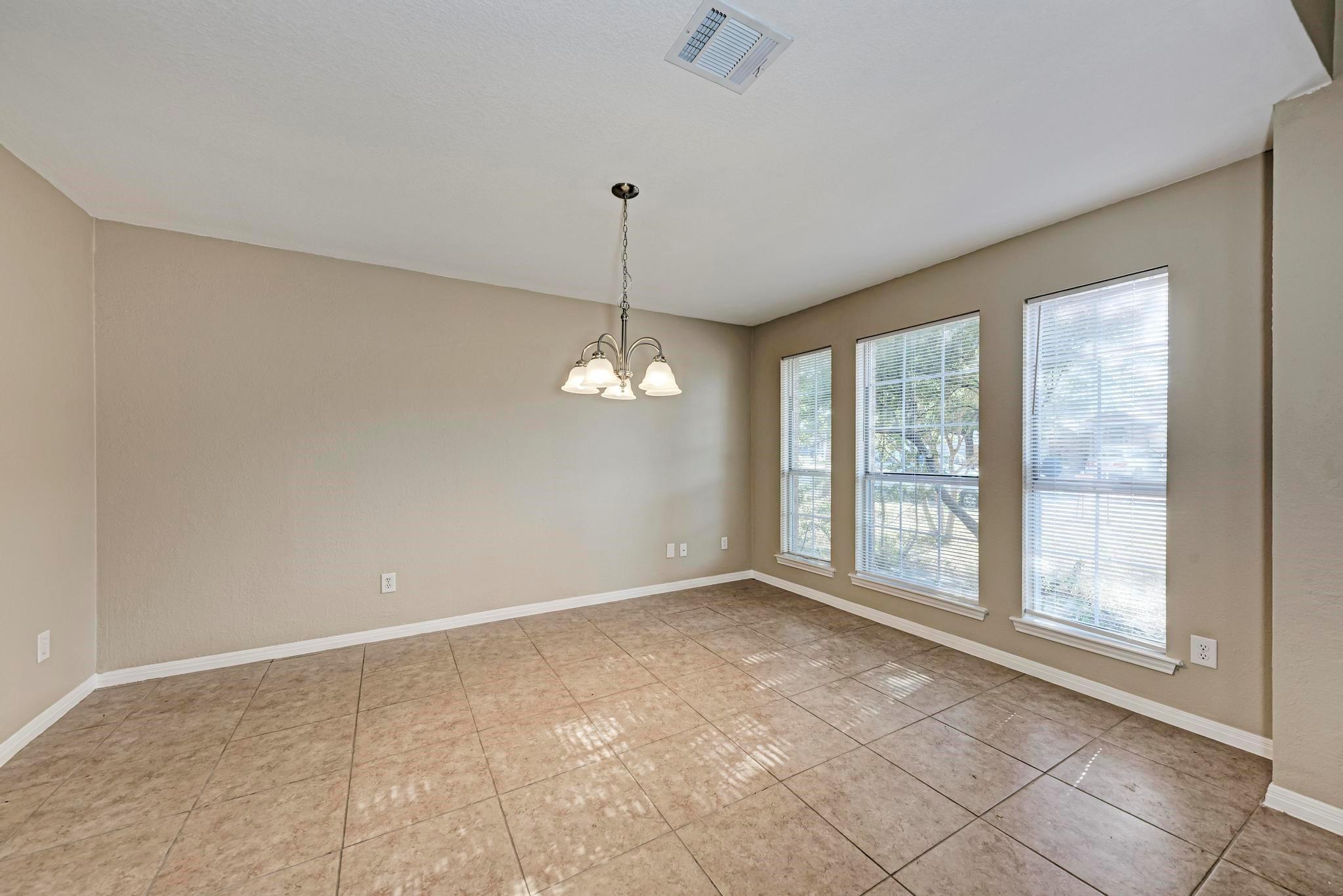 Photo 20 of 2351 Wright CIR, Round Rock TX 78664