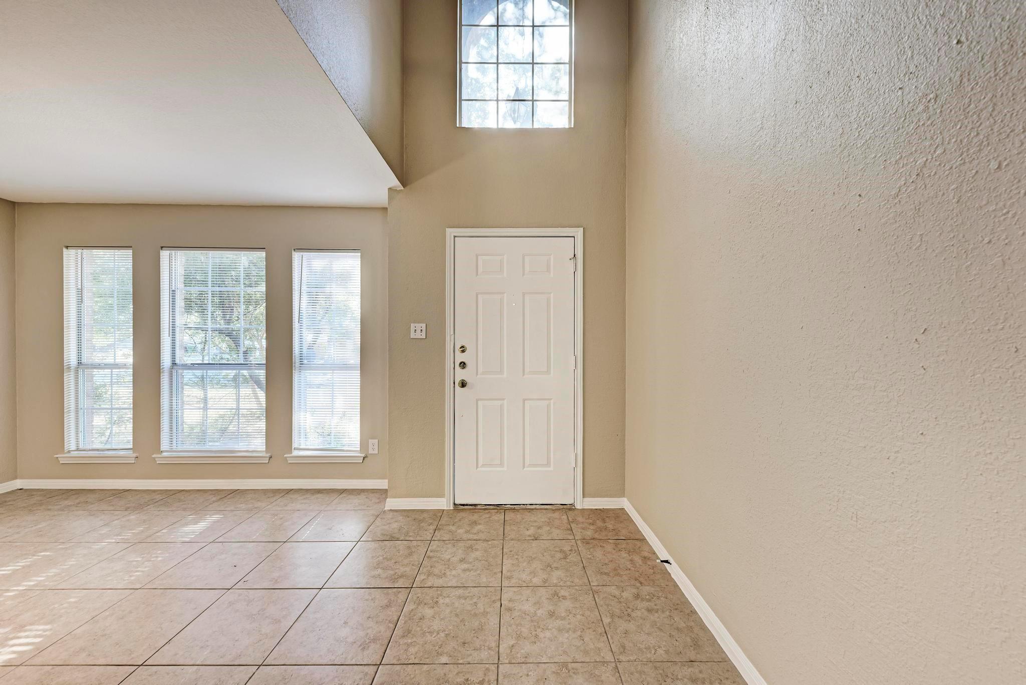Photo 19 of 2351 Wright CIR, Round Rock TX 78664