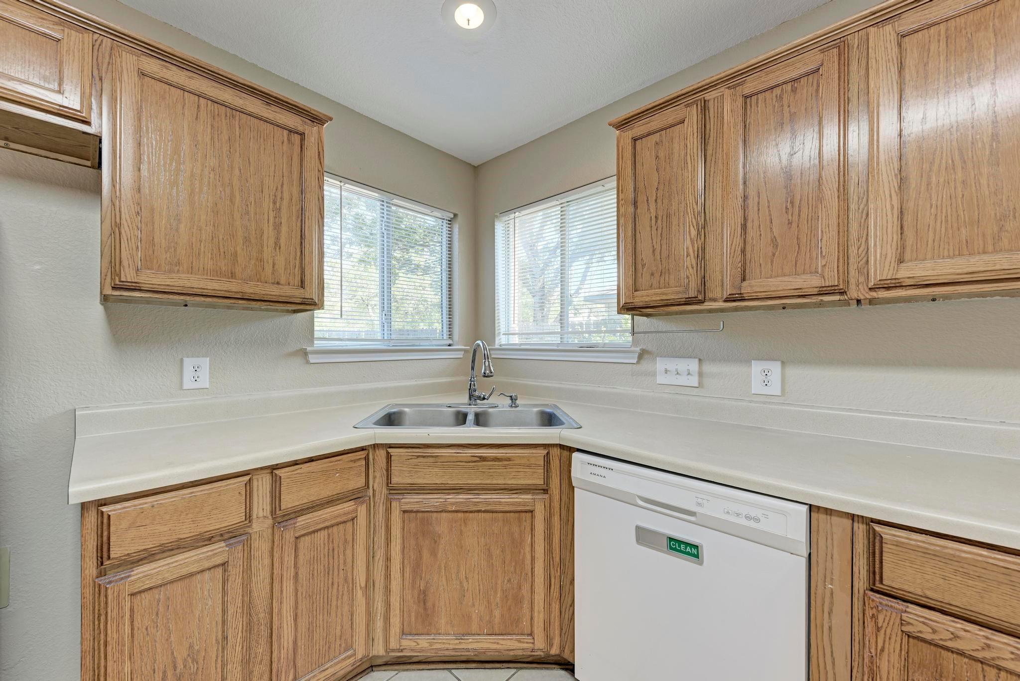 Photo 29 of 2351 Wright CIR, Round Rock TX 78664