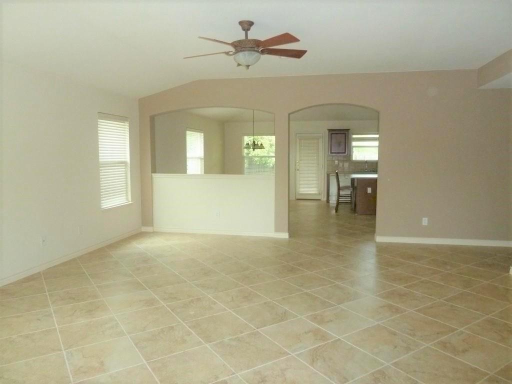 Open and Airy Floor Plan * Neutral Color Palette
