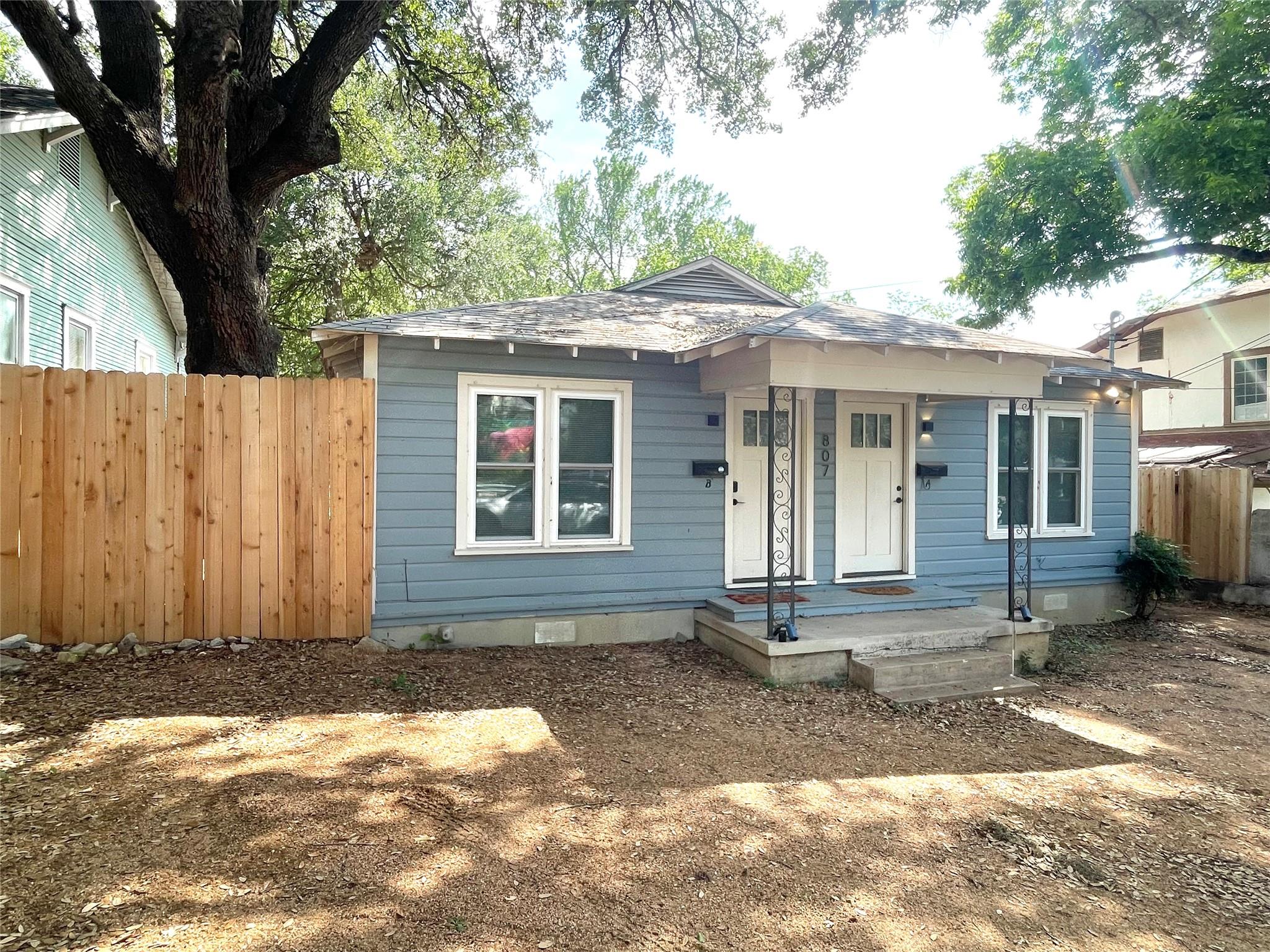 1 bed, 1 bath, residential lease at 807 E Riverside Drive DR # B, Austin TX 78704, Austin TX