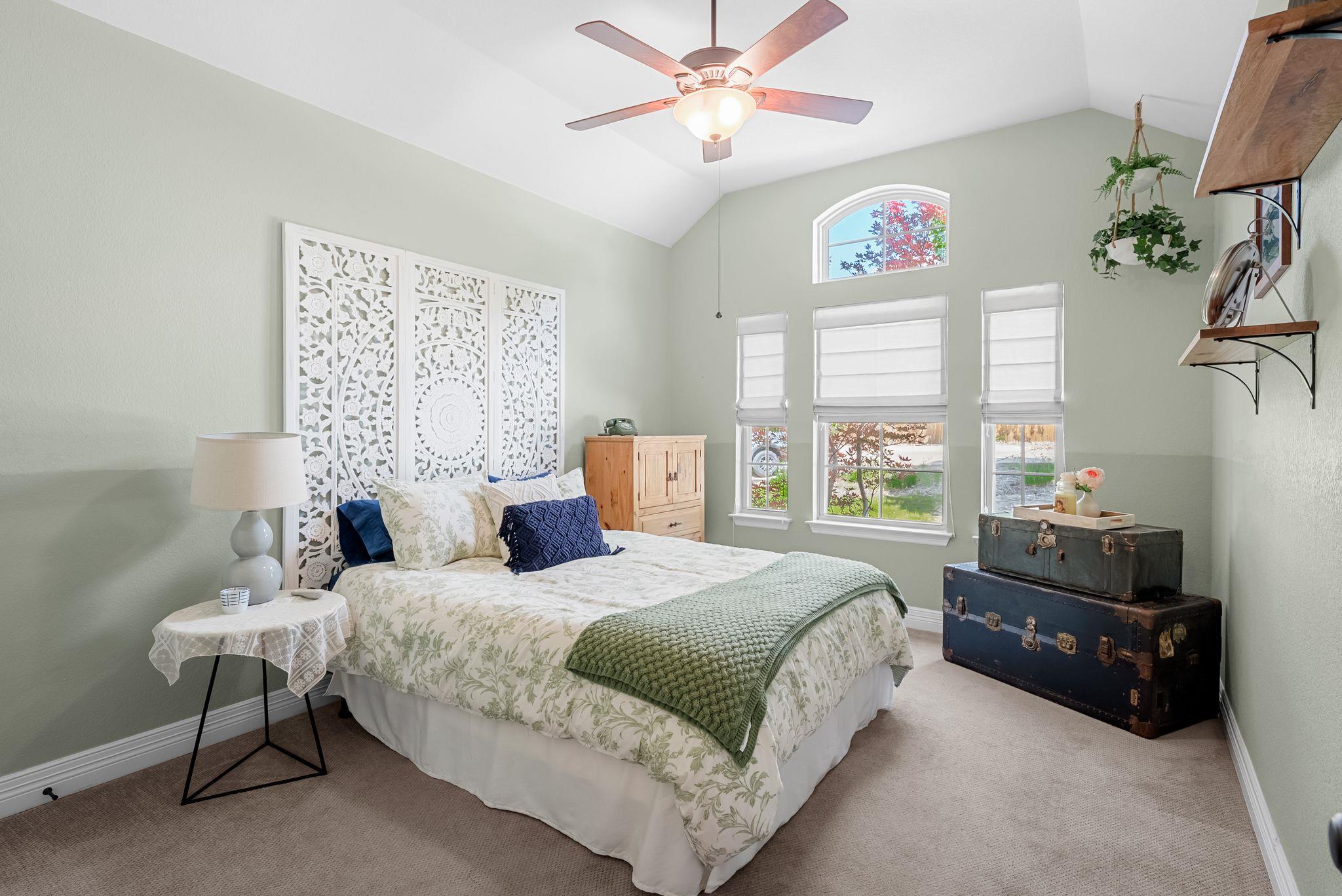 Guest bedroom 1