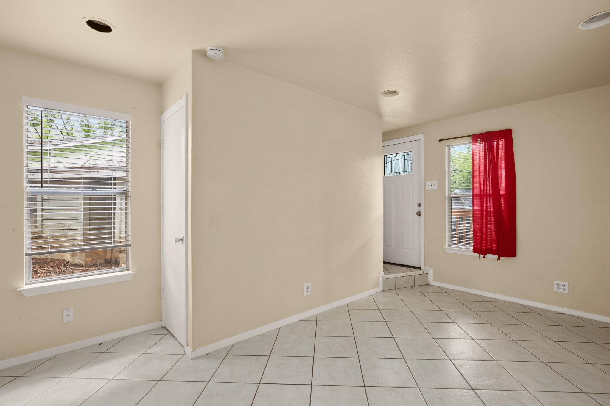 Photo 6 of 3302 Hemlock Ave # B, Austin TX 78722