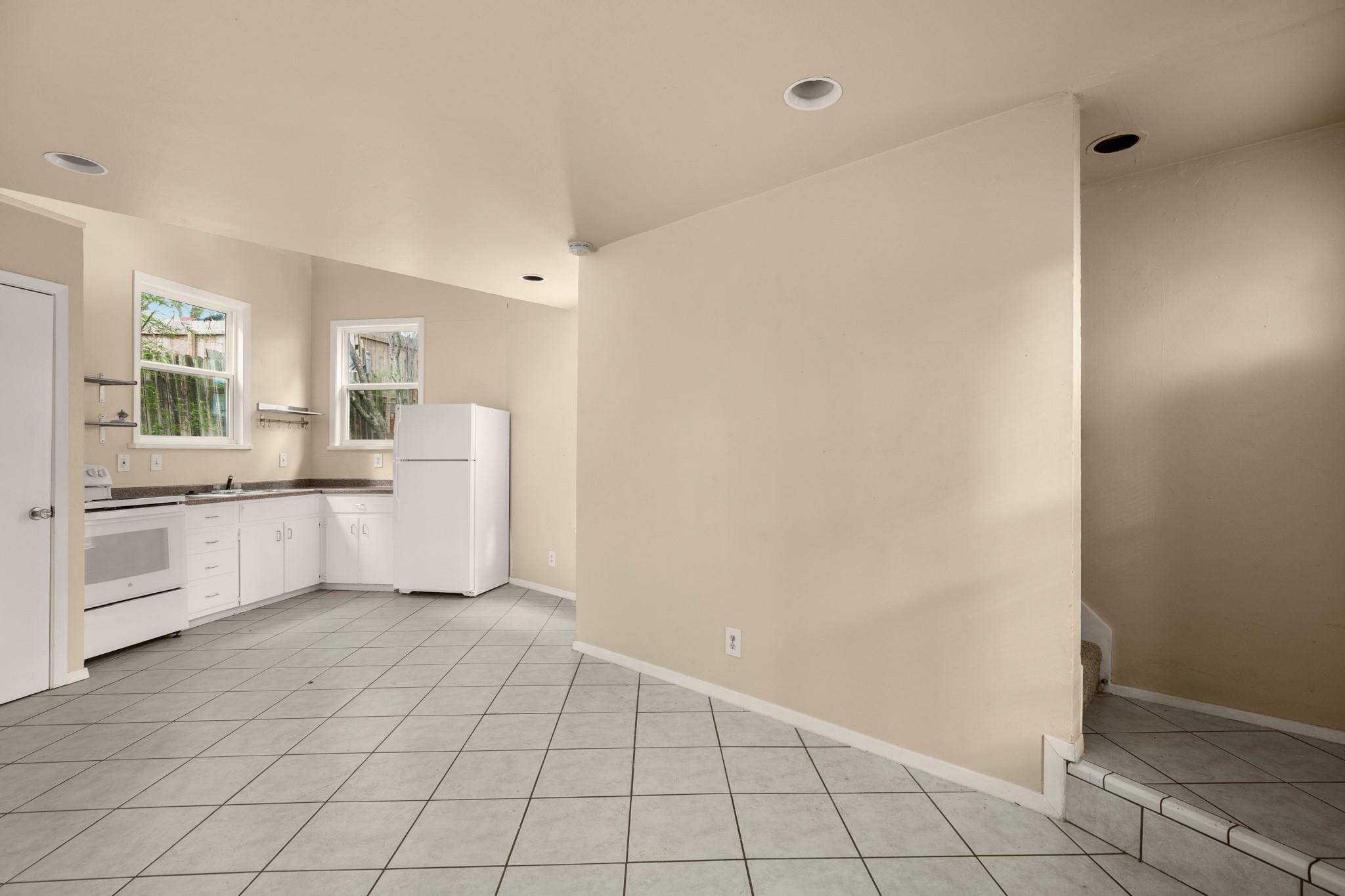 Photo 4 of 3302 Hemlock Ave # B, Austin TX 78722