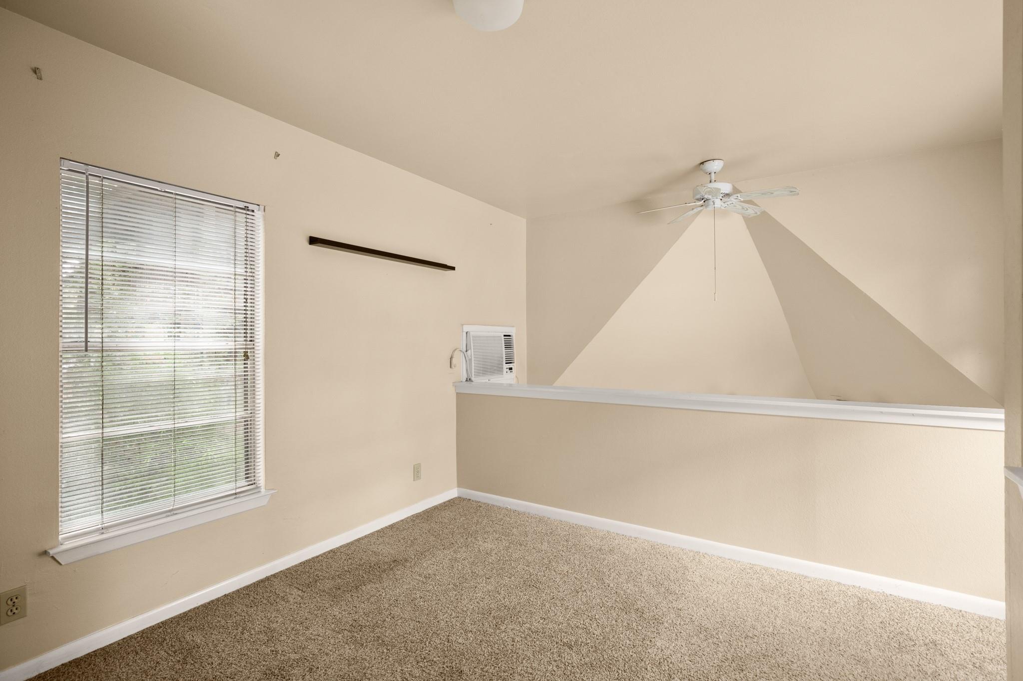 Photo 8 of 3302 Hemlock Ave # B, Austin TX 78722