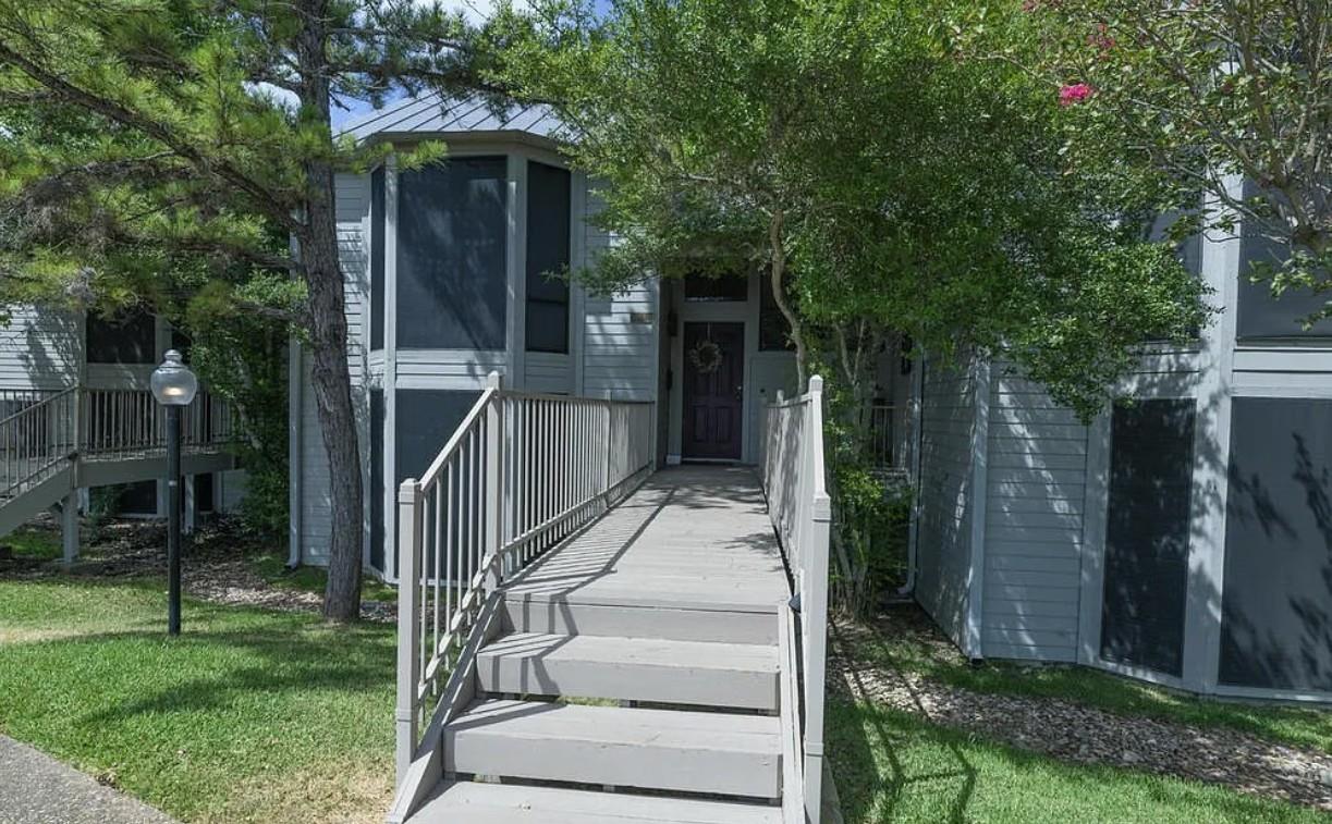 Photo 2 of 157 World Of Tennis SQ # 168, Lakeway TX 78738
