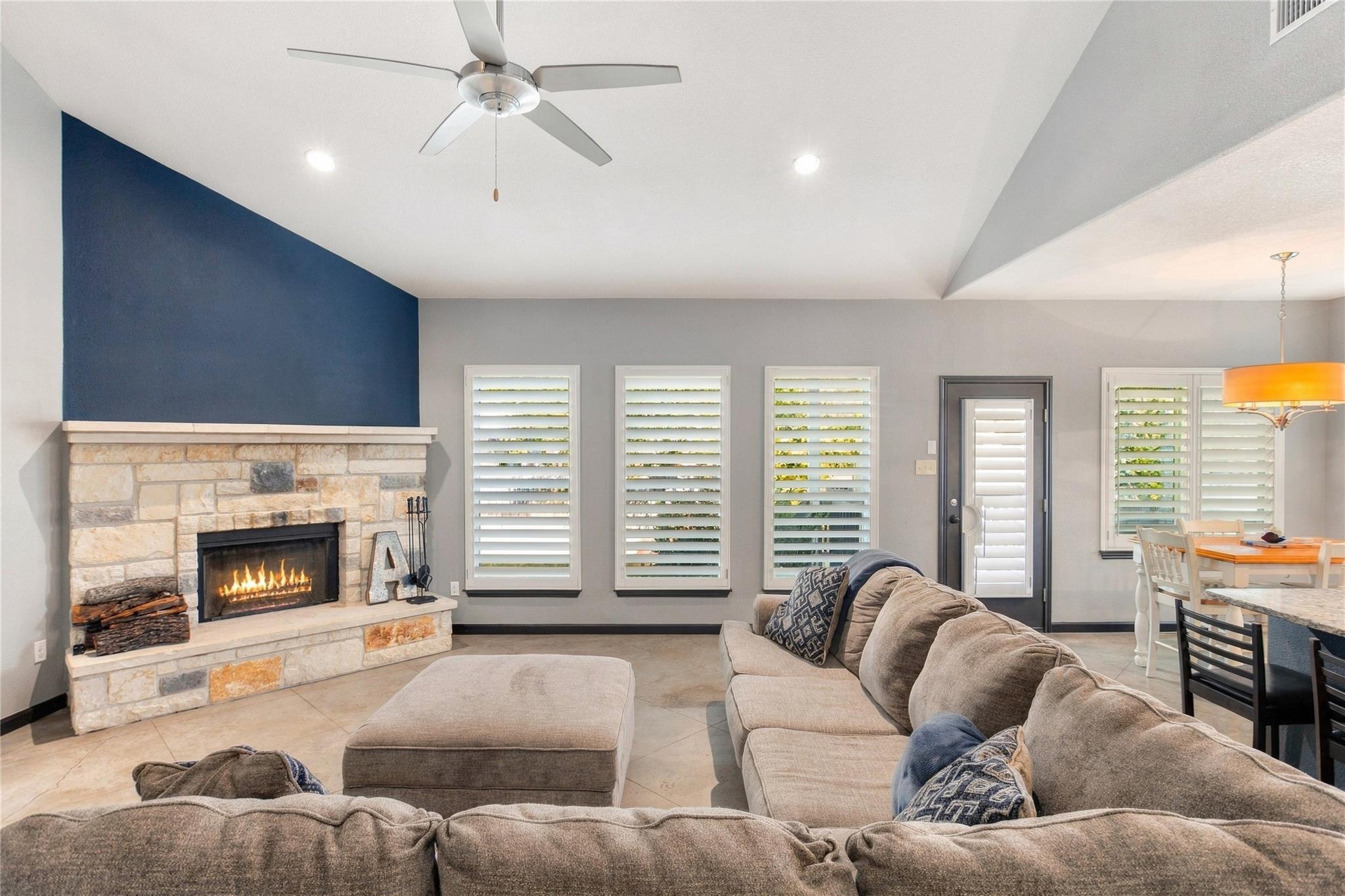 Photo 10 of 5206 CREE LN, Austin TX 78734