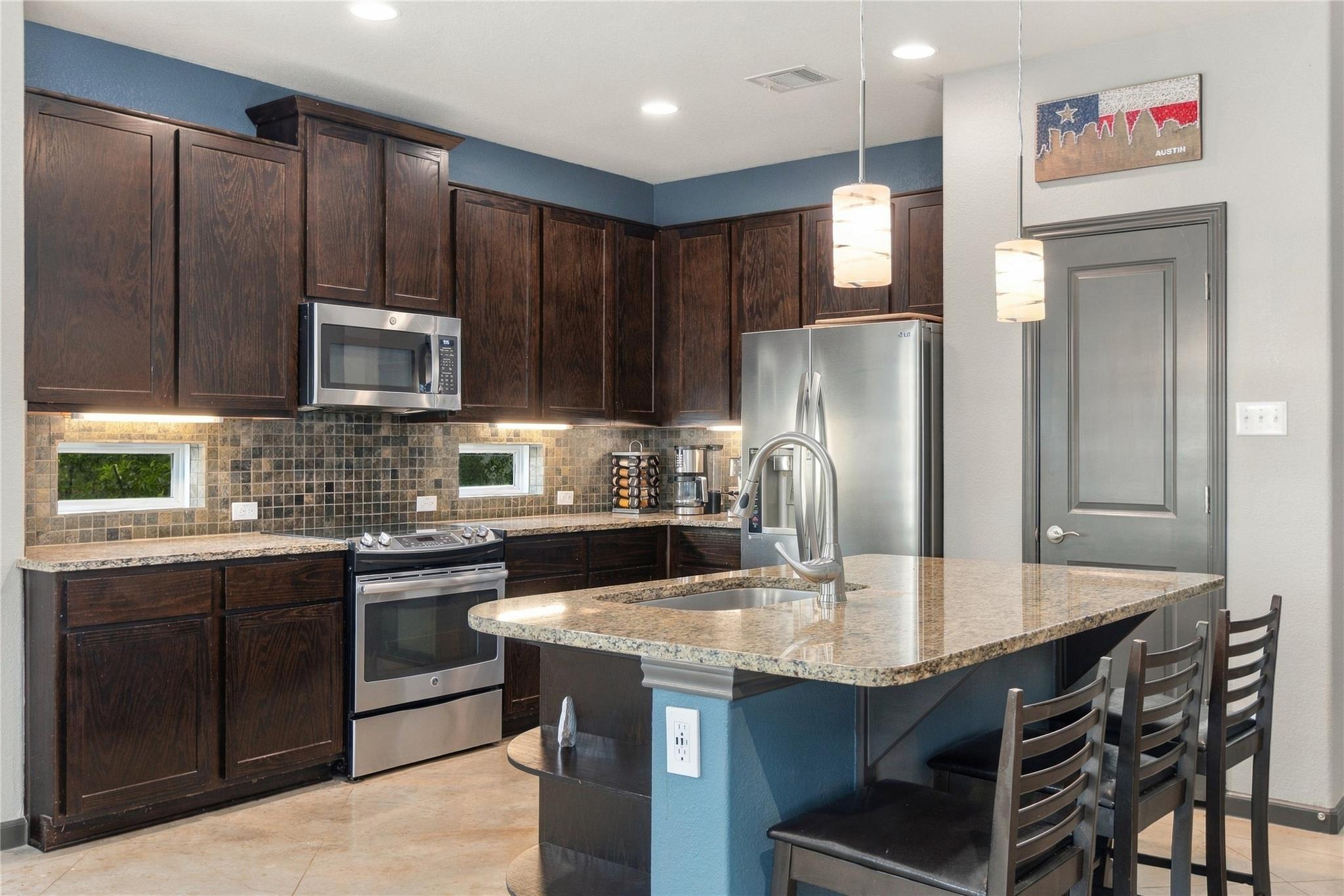Photo 14 of 5206 CREE LN, Austin TX 78734