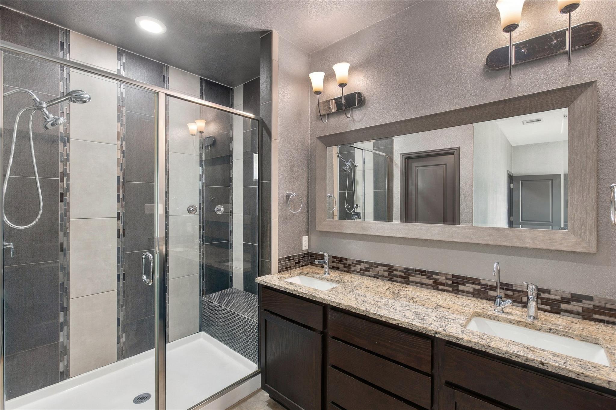Photo 21 of 5206 CREE LN, Austin TX 78734