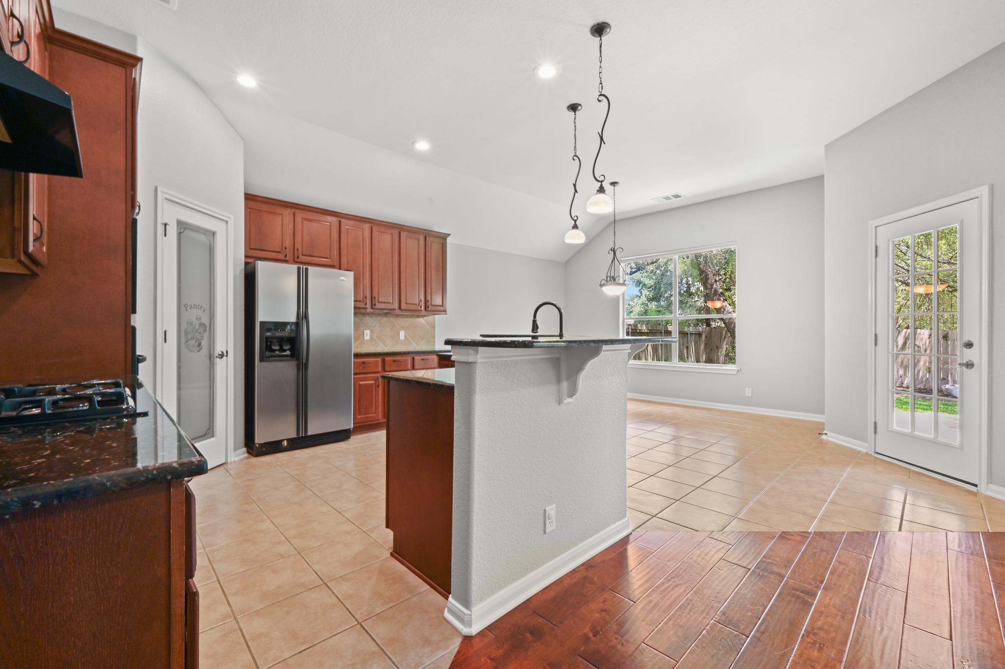 6413 York Bridge CIR, Austin TX 78749