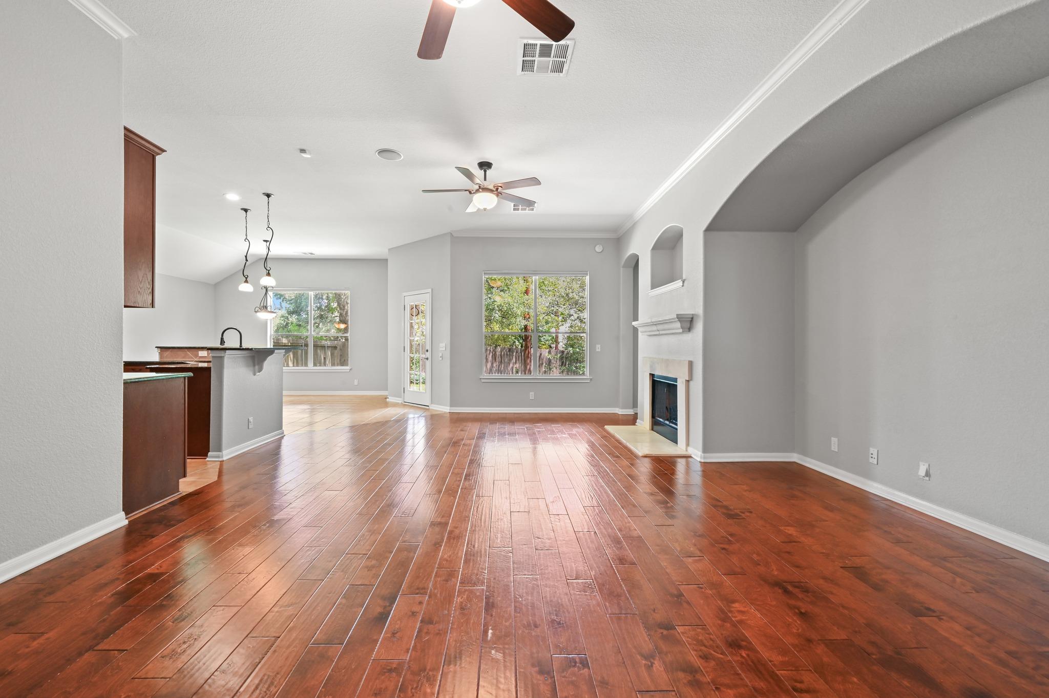 6413 York Bridge CIR, Austin TX 78749