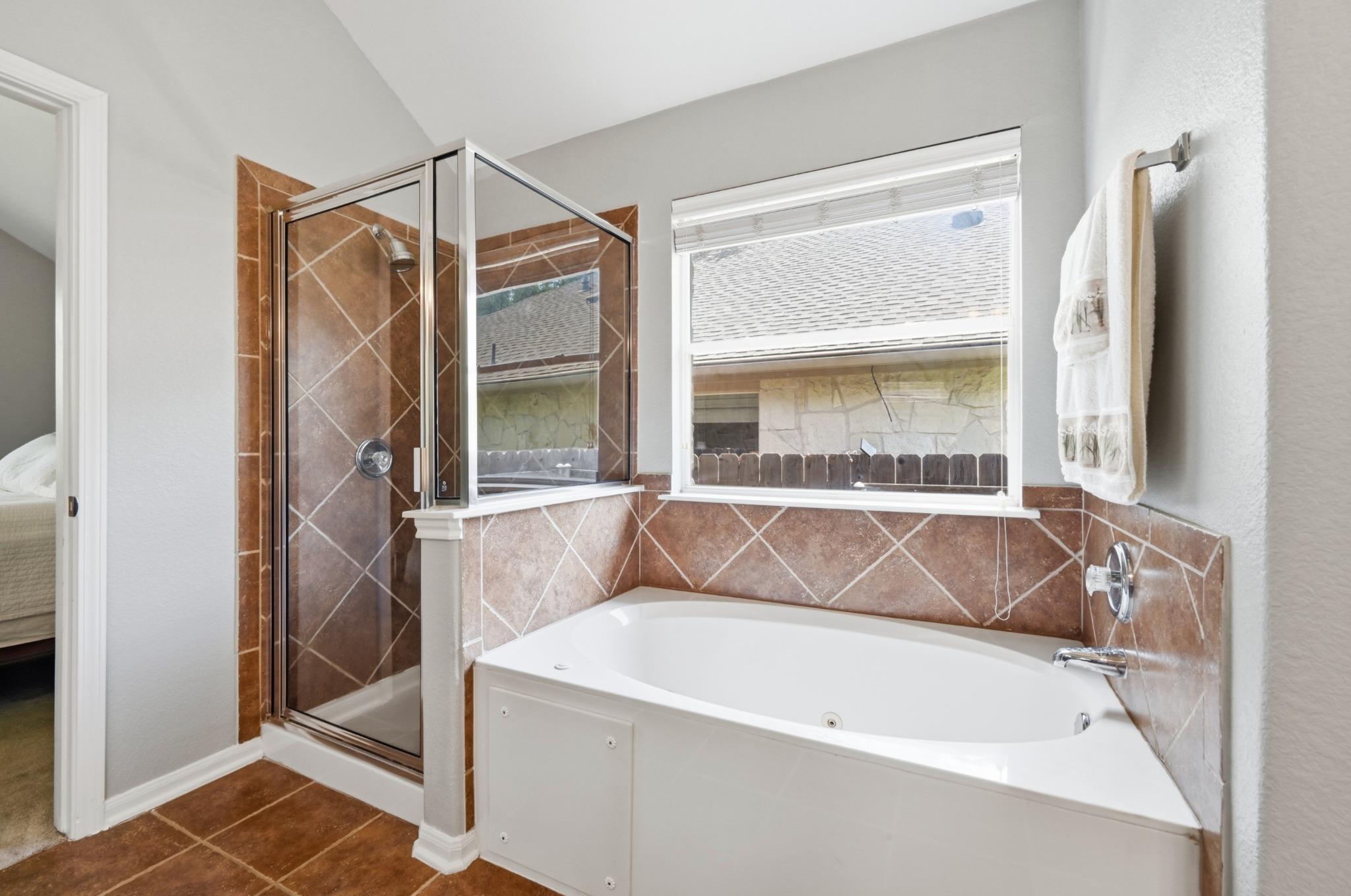 6413 York Bridge CIR, Austin TX 78749
