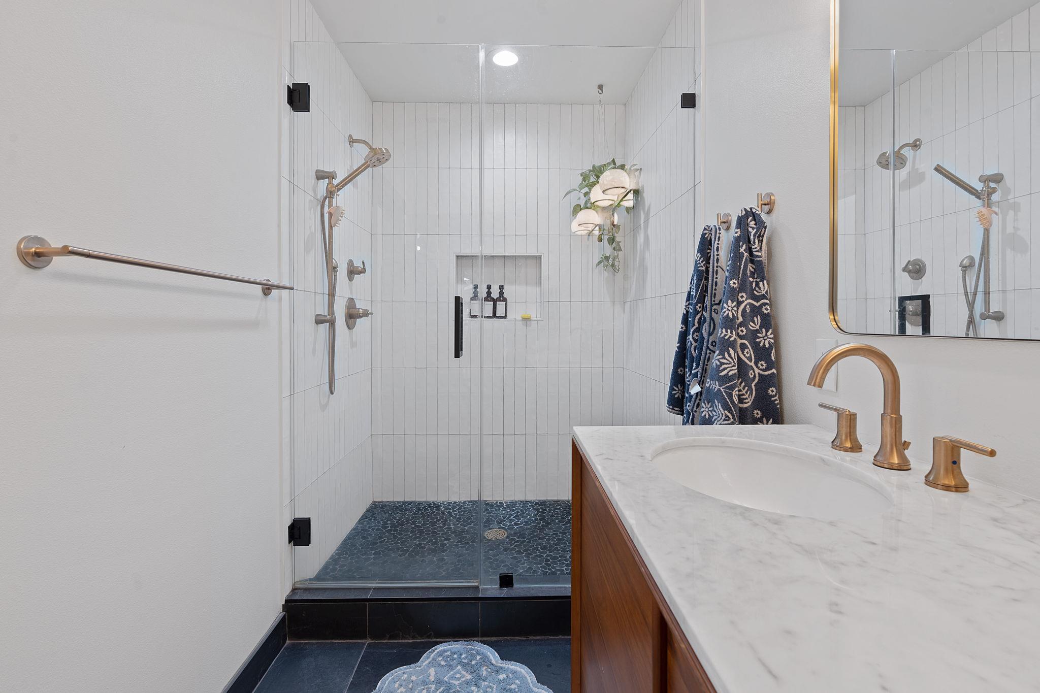 12904 Trailwood RD, Austin TX 78727