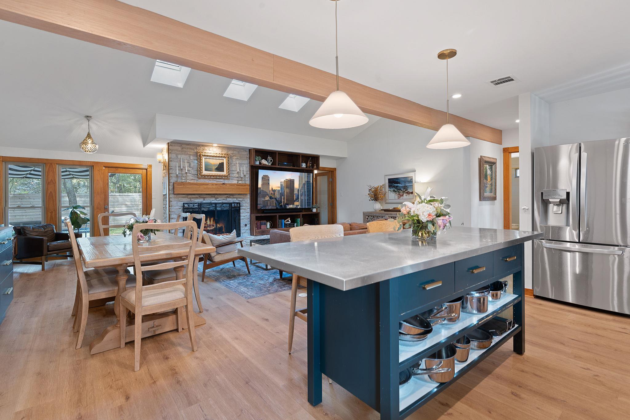 12904 Trailwood RD, Austin TX 78727