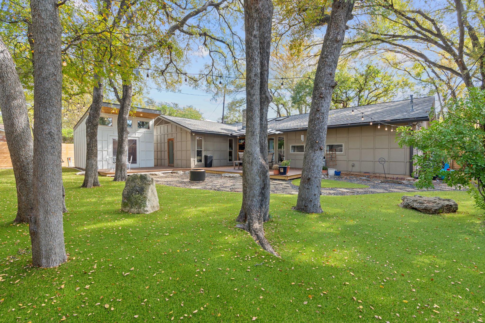 12904 Trailwood RD, Austin TX 78727
