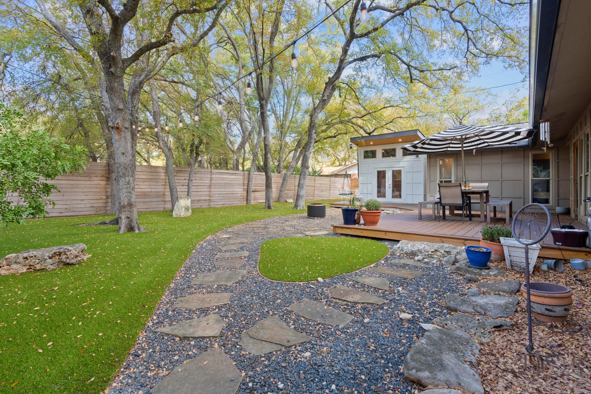 12904 Trailwood RD, Austin TX 78727