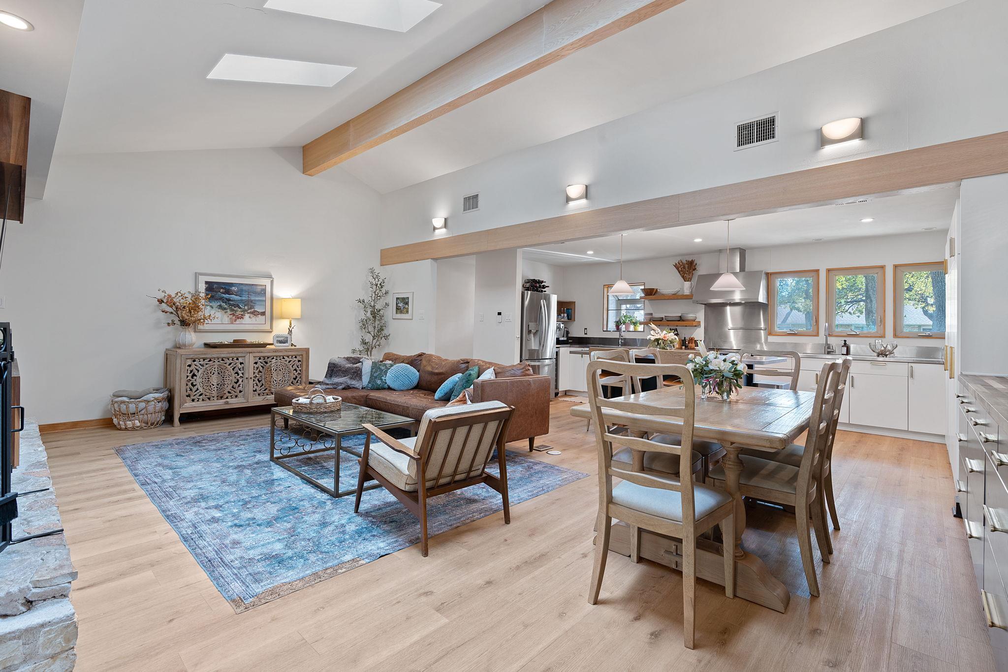 12904 Trailwood RD, Austin TX 78727