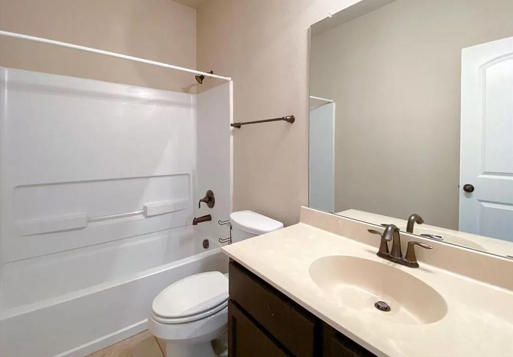 Photo 6 of 137 Creekside Villa DR, Kyle TX 78640