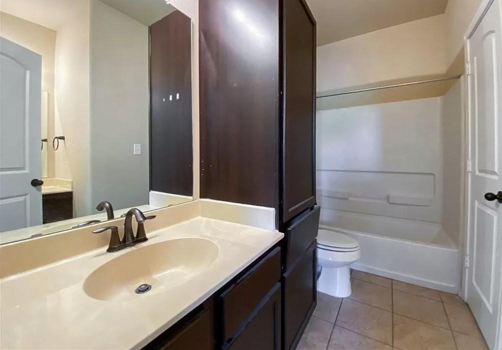 Photo 7 of 137 Creekside Villa DR, Kyle TX 78640