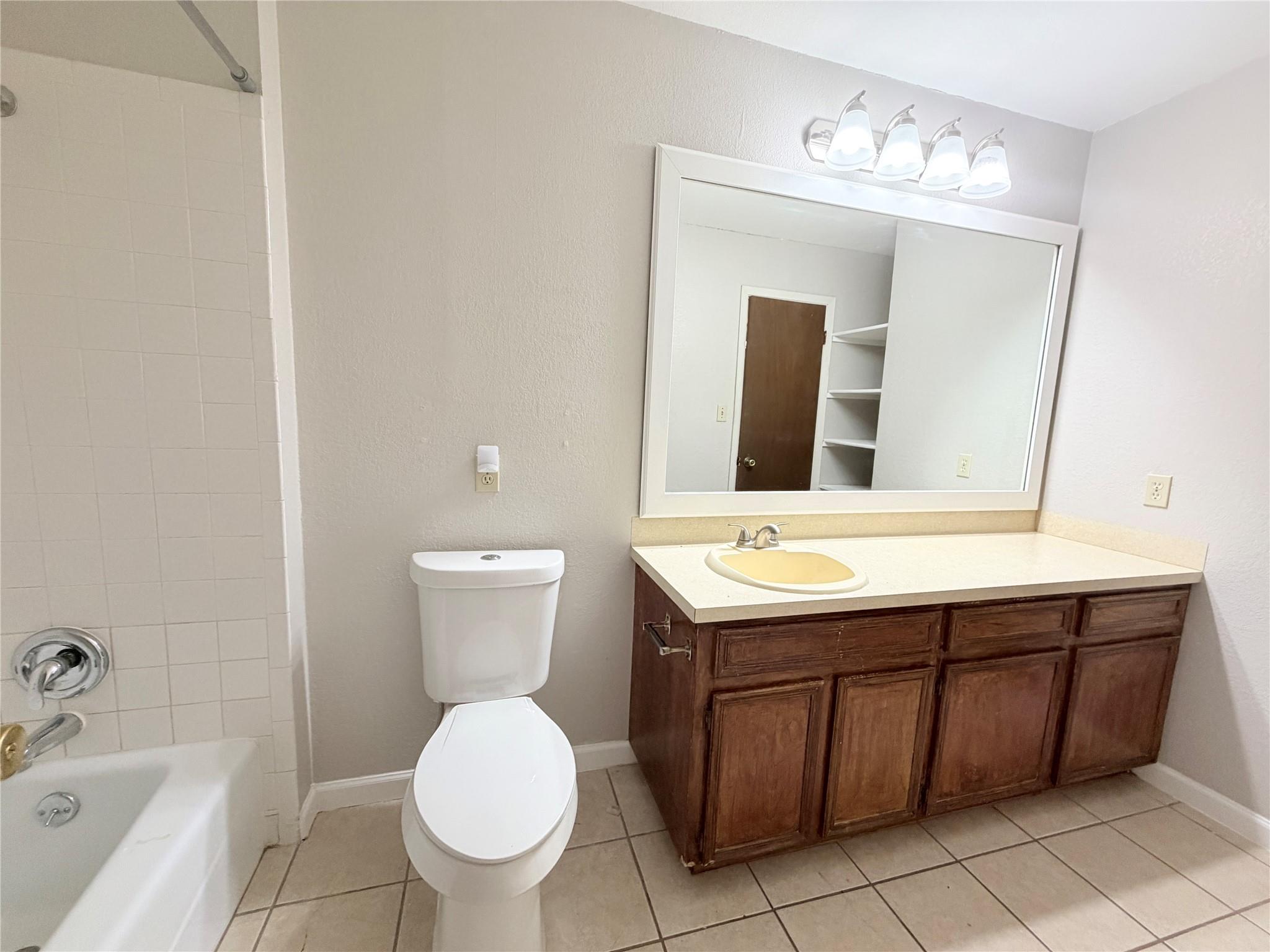 Photo 27 of 8806 Cainwood LN # B, Austin TX 78729