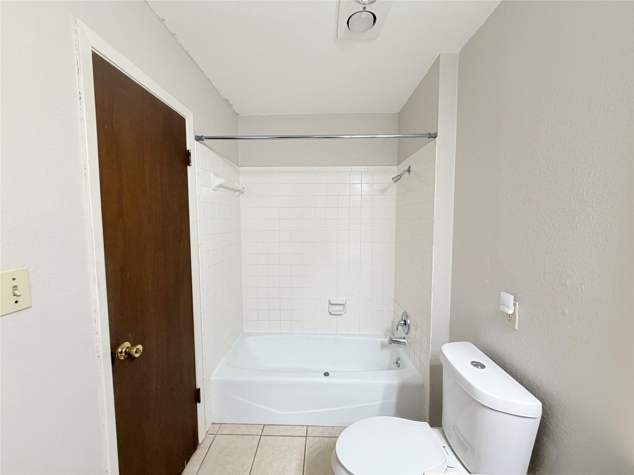 Photo 26 of 8806 Cainwood LN # B, Austin TX 78729