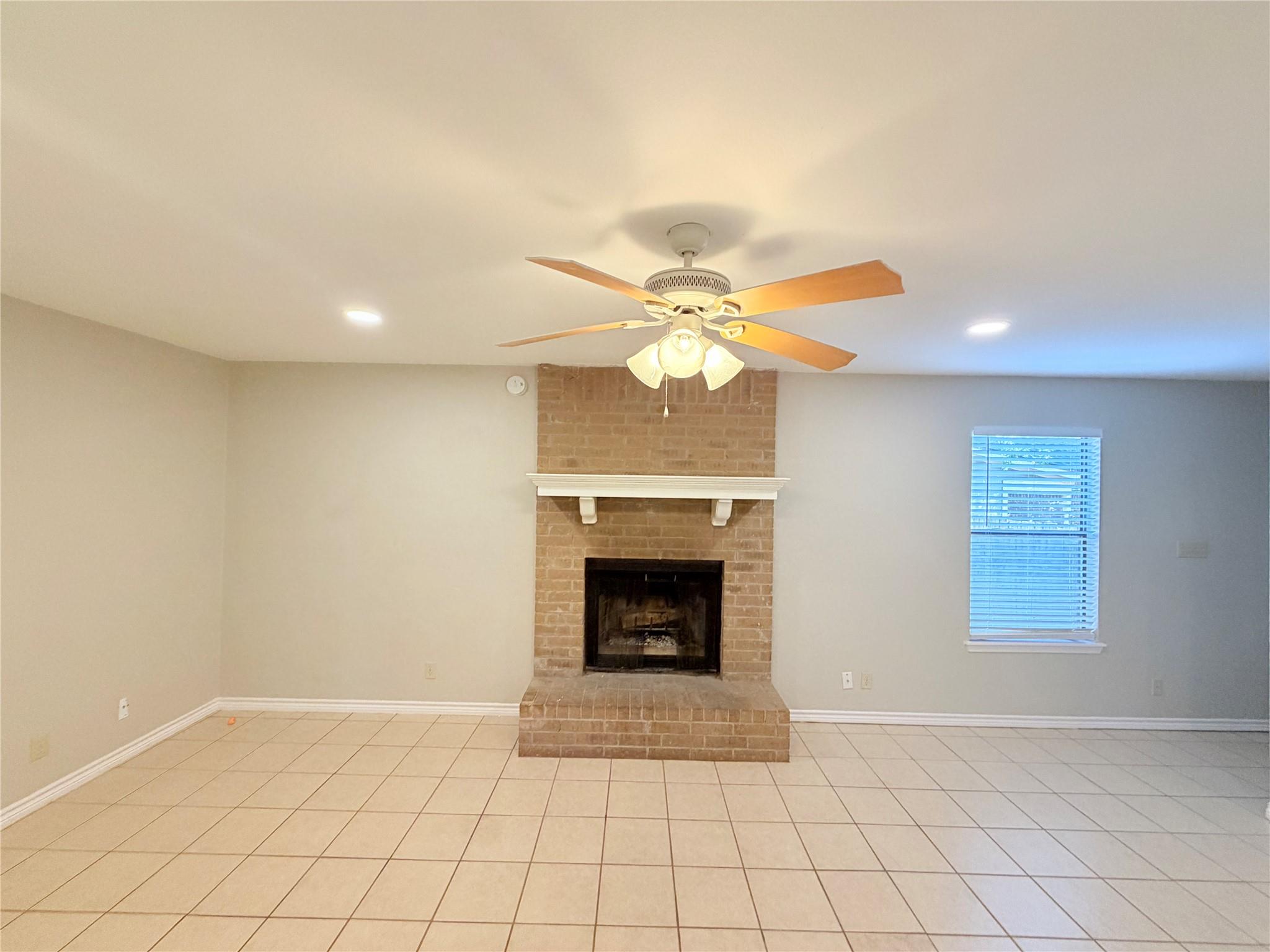 Photo 5 of 8806 Cainwood LN # B, Austin TX 78729