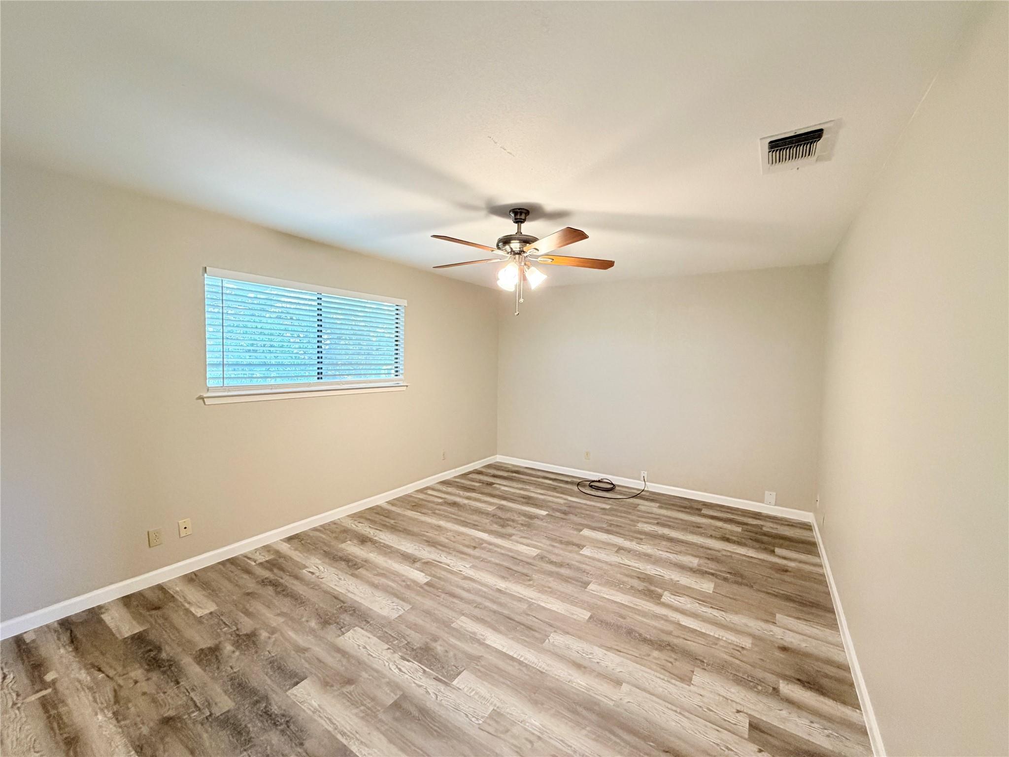 Photo 20 of 8806 Cainwood LN # B, Austin TX 78729