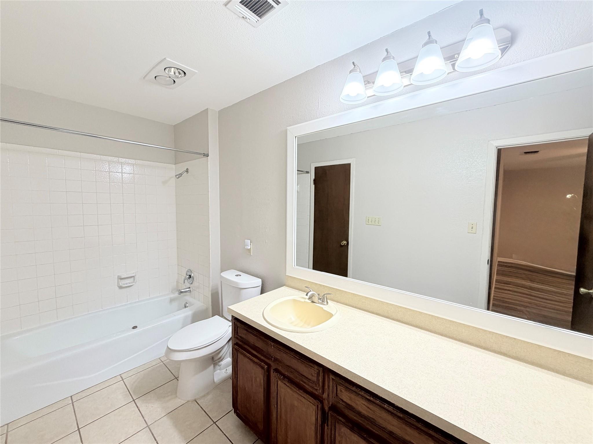 Photo 24 of 8806 Cainwood LN # B, Austin TX 78729