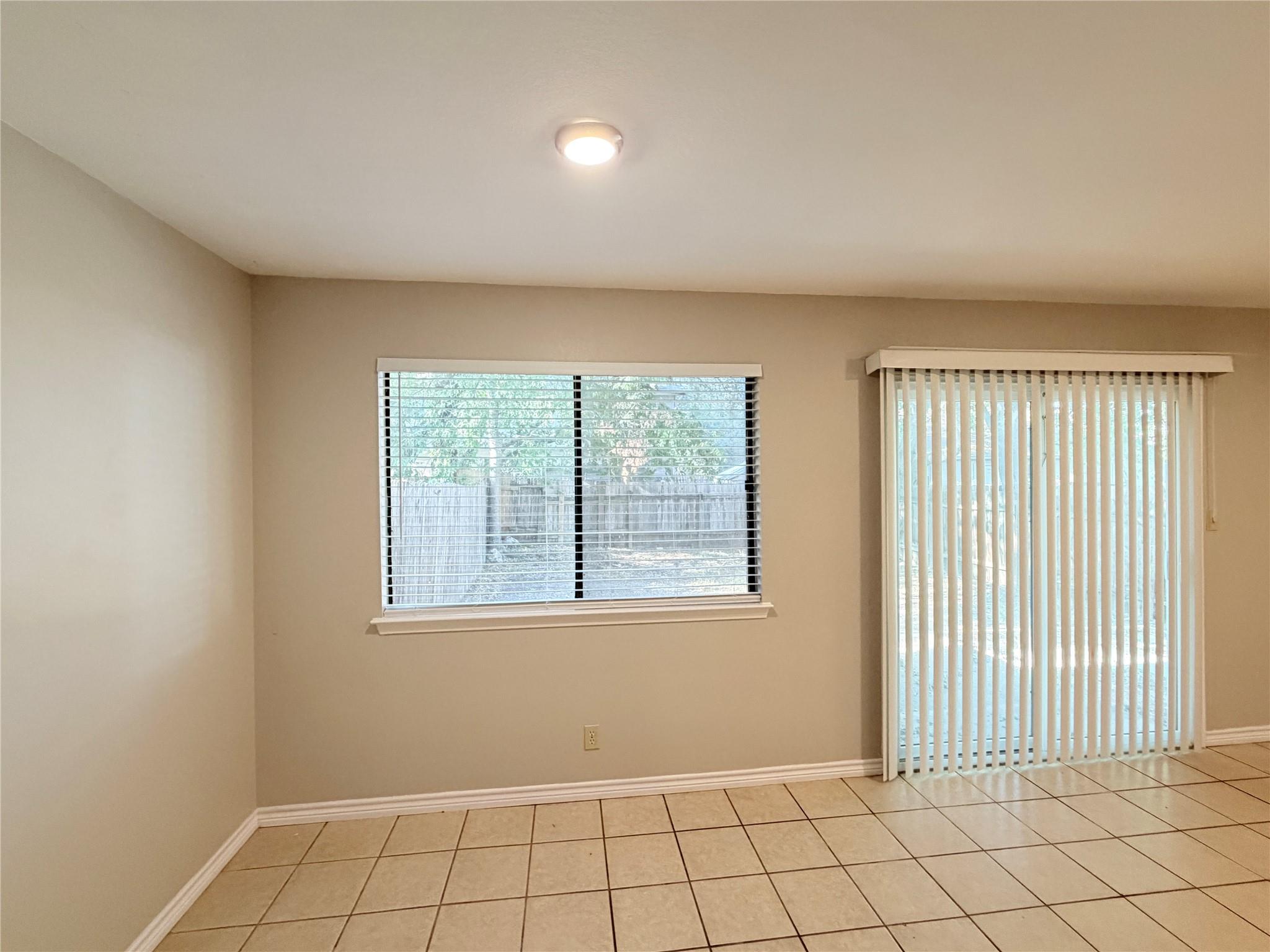 Photo 14 of 8806 Cainwood LN # B, Austin TX 78729